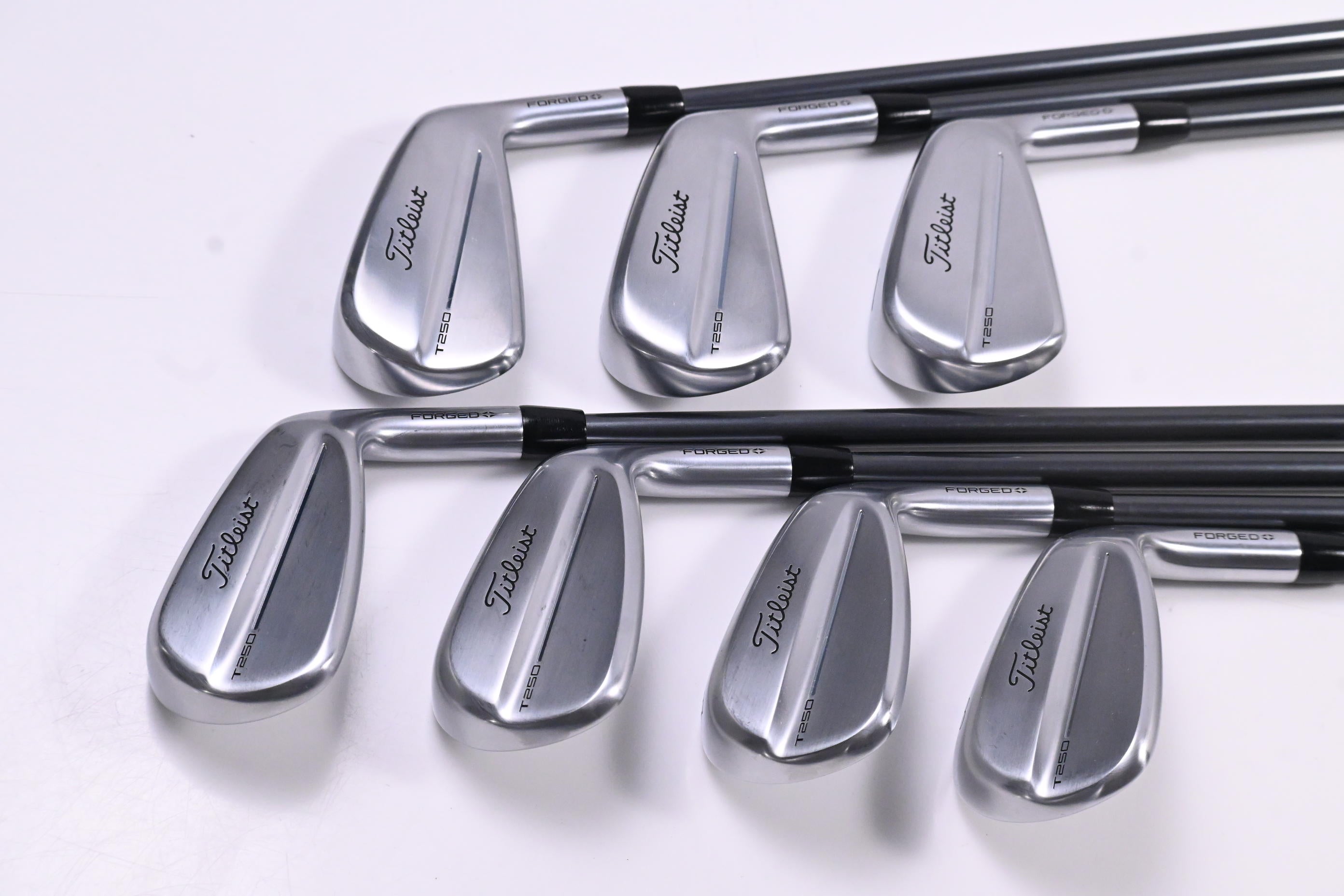 Titleist T250 2025 Irons / 5-PW+GW / Regular Flex MMT AMC Red 65 Shafts