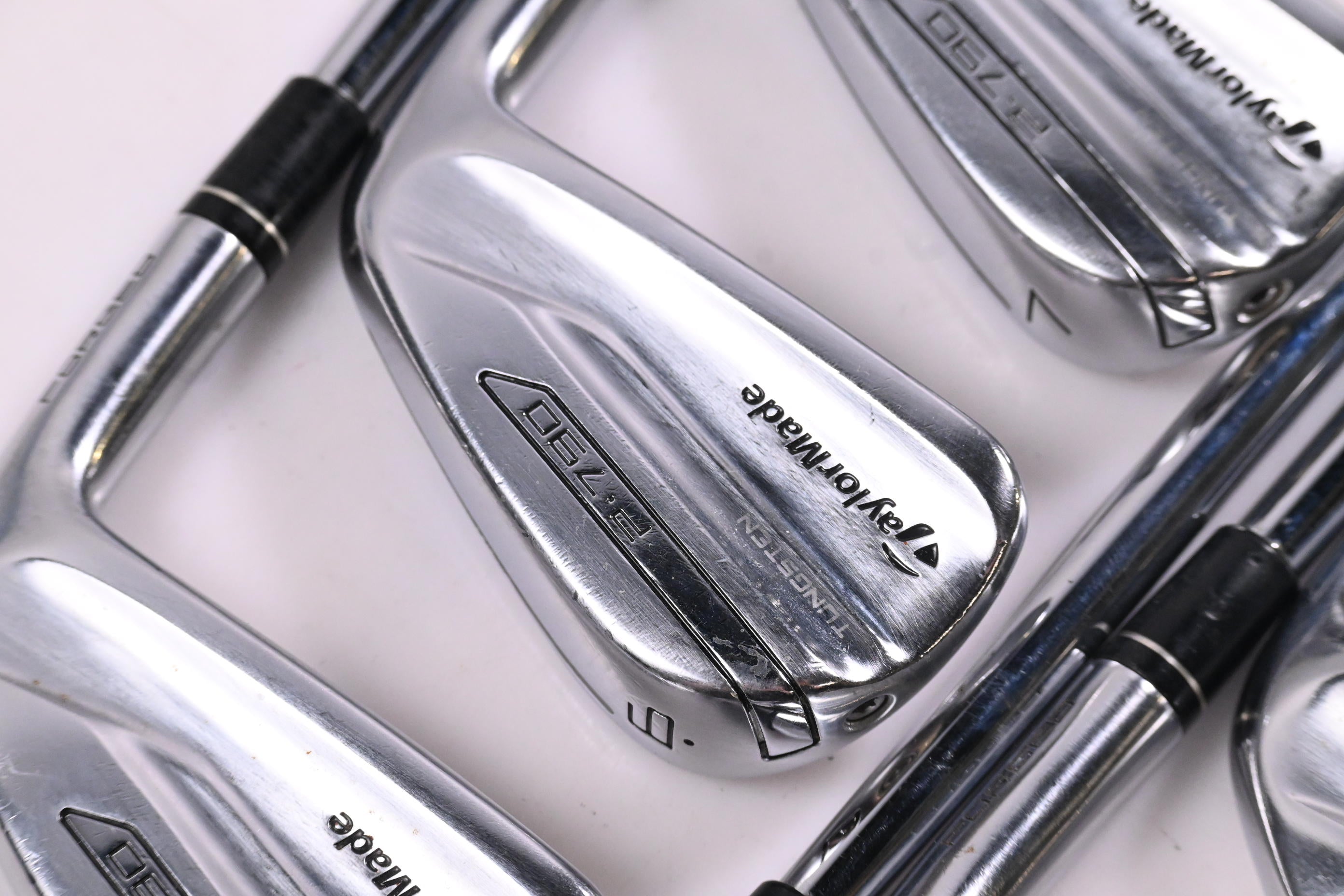 Taylormade P790 2017 Irons / 5-PW+GW / X-Flex Dynamic Gold 105 X100 Shafts