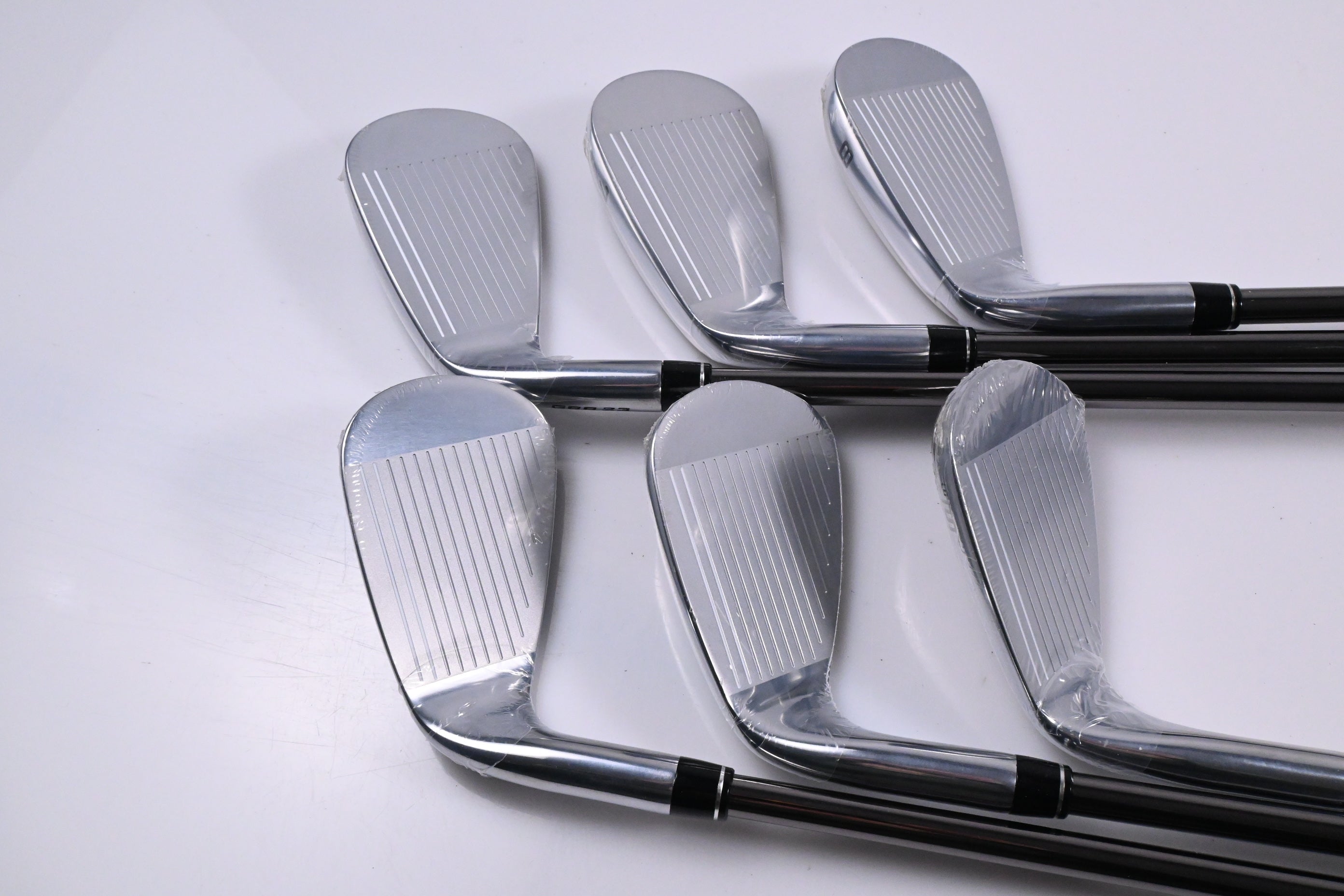 Callaway Great Big Bertha 2023 Irons / 6-PW+SW / Regular Flex UST Helium