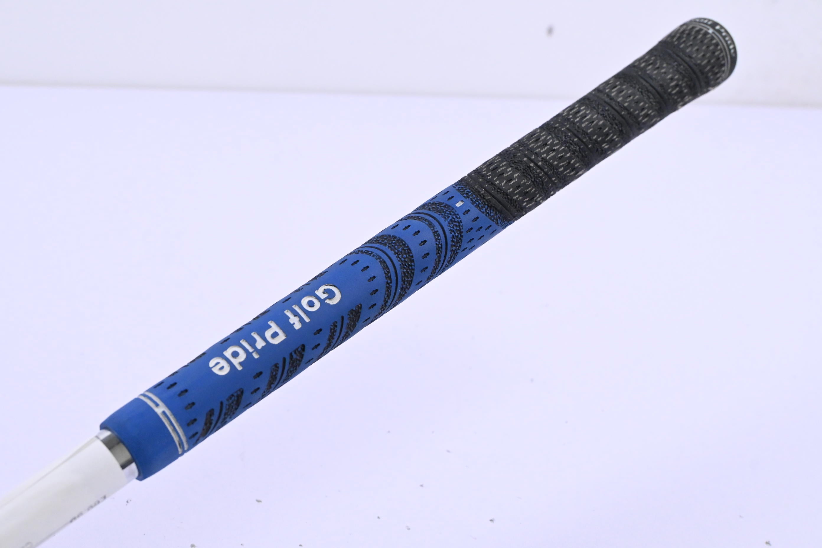 Titleist 716 CB #3 Iron / 21 Degree / Stiff Flex Dynamic Gold AMT S300 Shaft