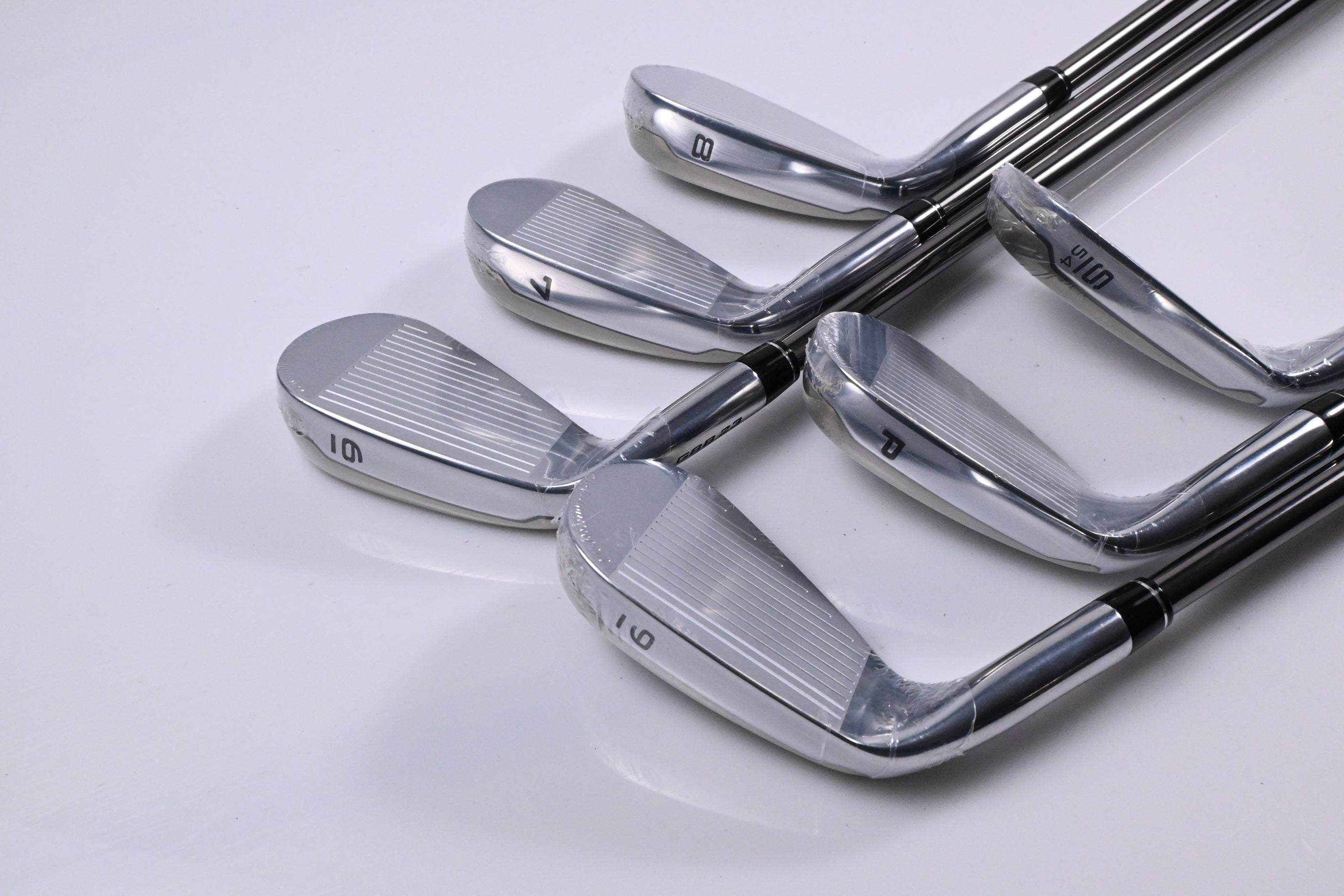 Callaway Great Big Bertha 2023 Irons / 6-PW+SW / Regular Flex UST Helium