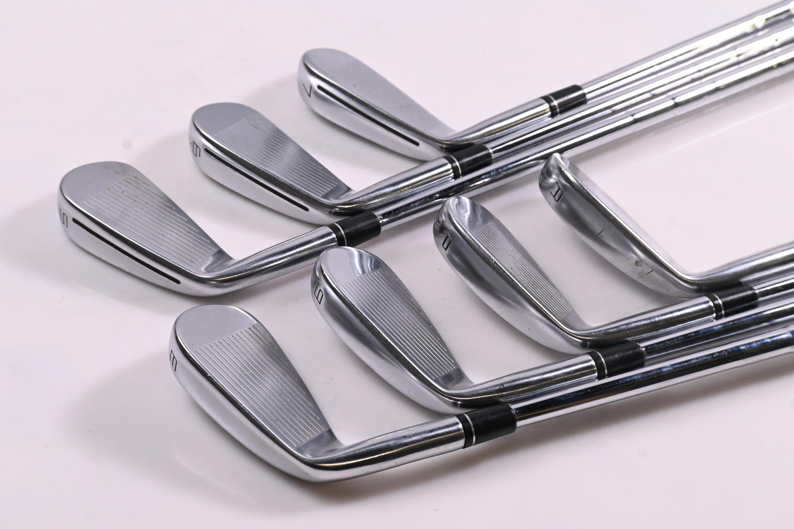 Taylormade P790 2017 Irons / 5-PW+GW / X-Flex Dynamic Gold 105 X100 Shafts
