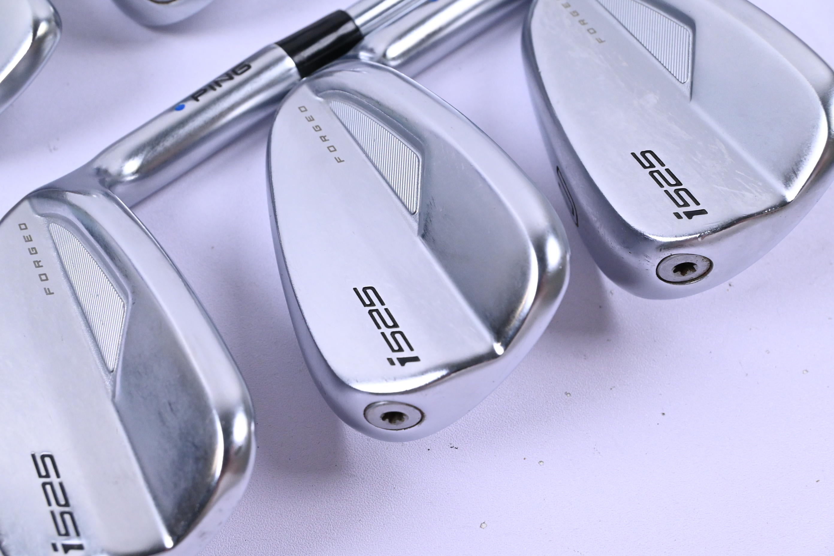 Ping i525 Irons / 6-PW+GW / Blue Dot / Regular Plus Flex Project X IO 105 Shafts