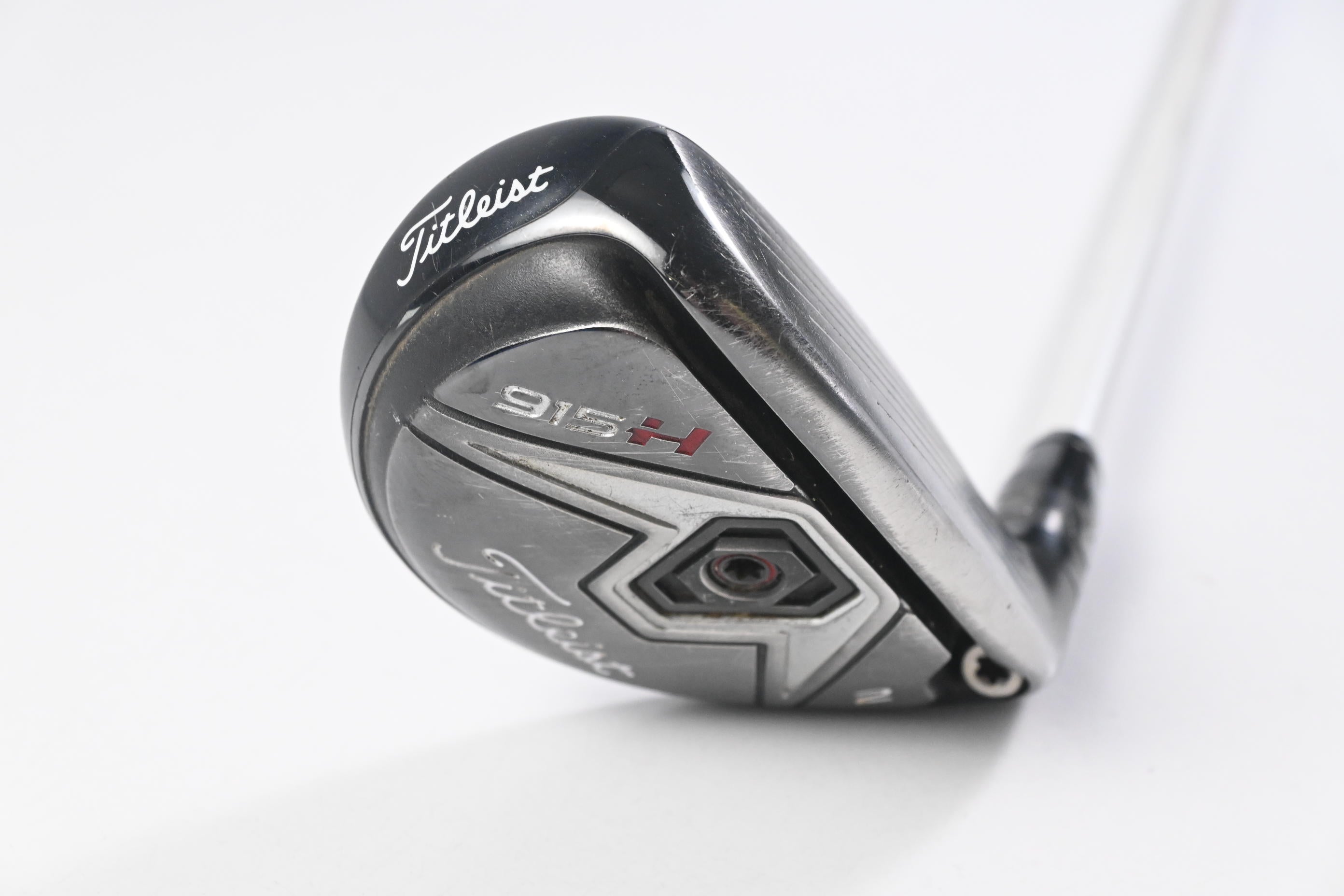 Titleist 915H #2 Hybrid / 18 Degree / Stiff Flex Aldila Rogue 95 MSI 85 Shaft