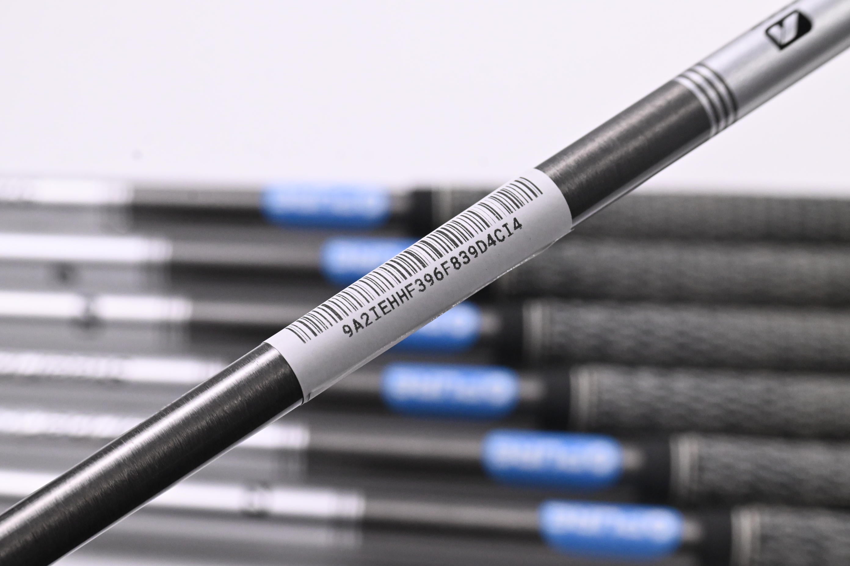 Miura MB-001 Irons / 4-PW / Stiff Flex Aerotech Steelfiber i95 Shafts