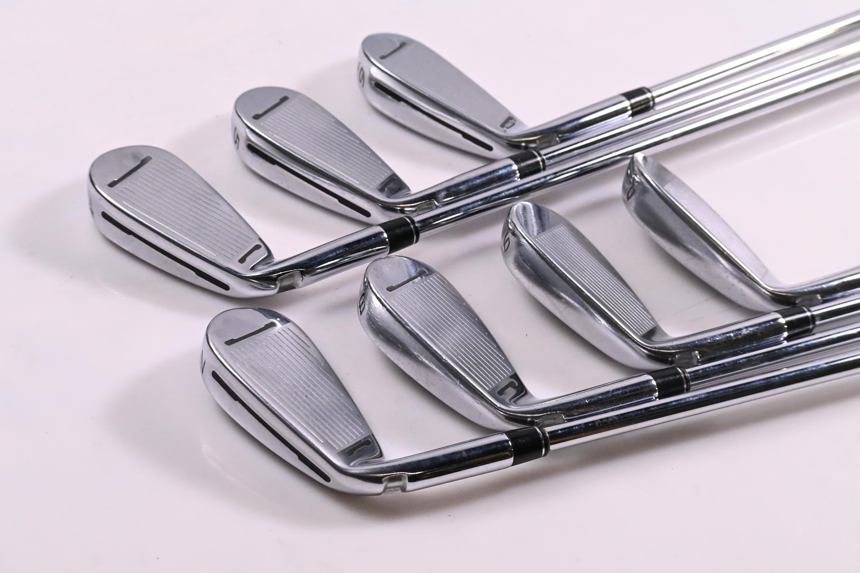 Taylormade RSi1 Irons / 4-PW / Regular Flex Reax 90 Shafts