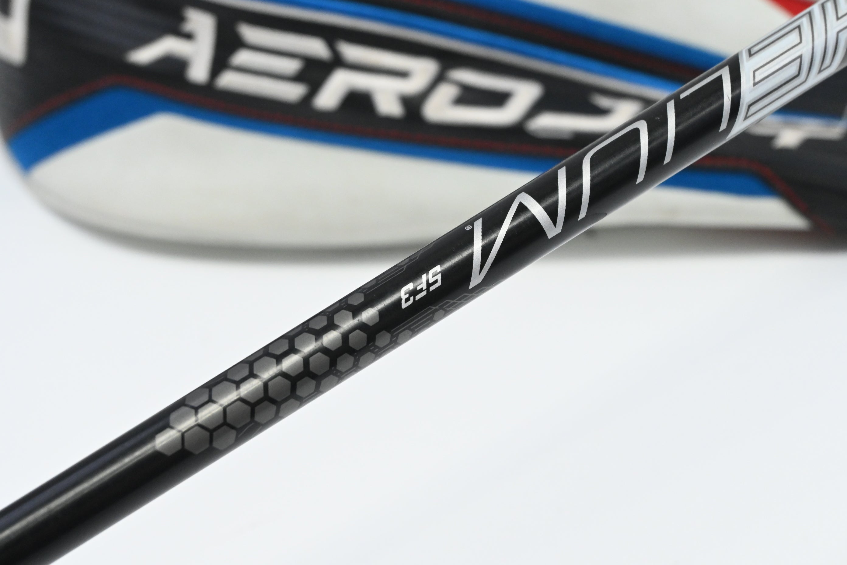 Cobra Aerojet Max Driver / 10.5 Degree / Regular Flex UST Helium Nanocore 5
