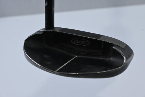 Yes! C-Groove Victoria II Putter / 34 Inch