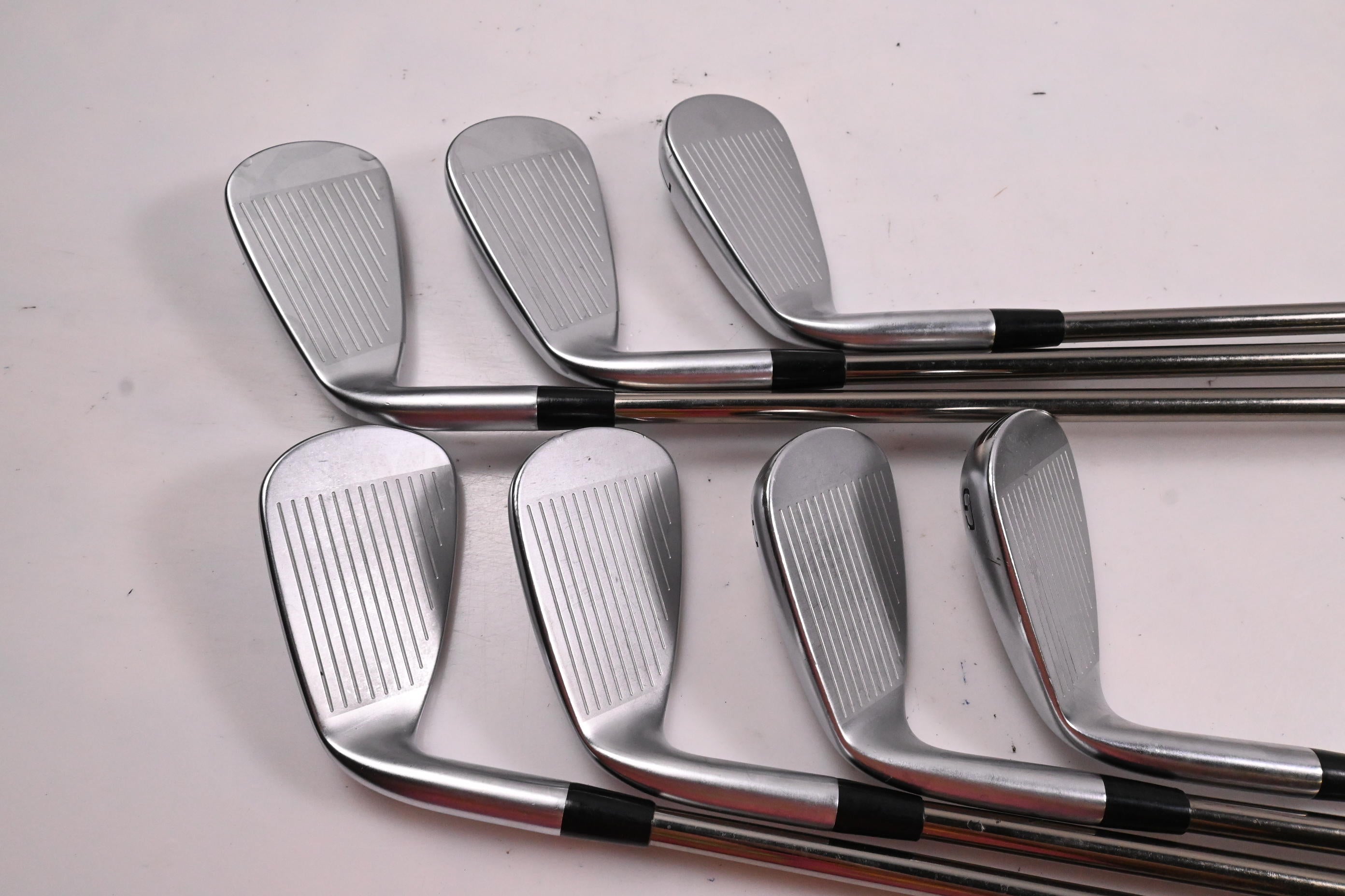 Mizuno JPX 925 Hot Metal HL Irons / 5-PW+GW / Regular Flex UST Recoil ES 780