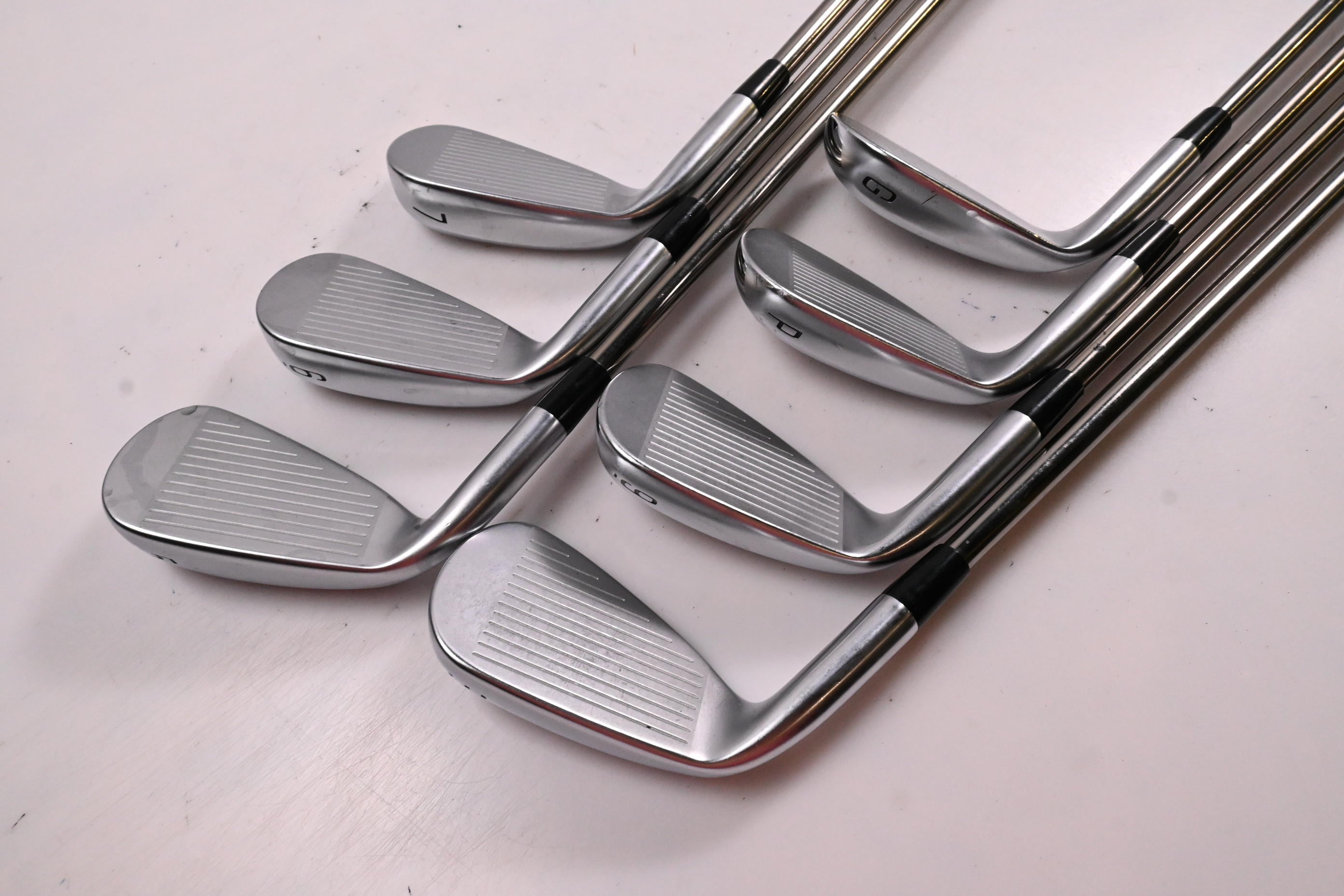 Mizuno JPX 925 Hot Metal HL Irons / 5-PW+GW / Regular Flex UST Recoil ES 780