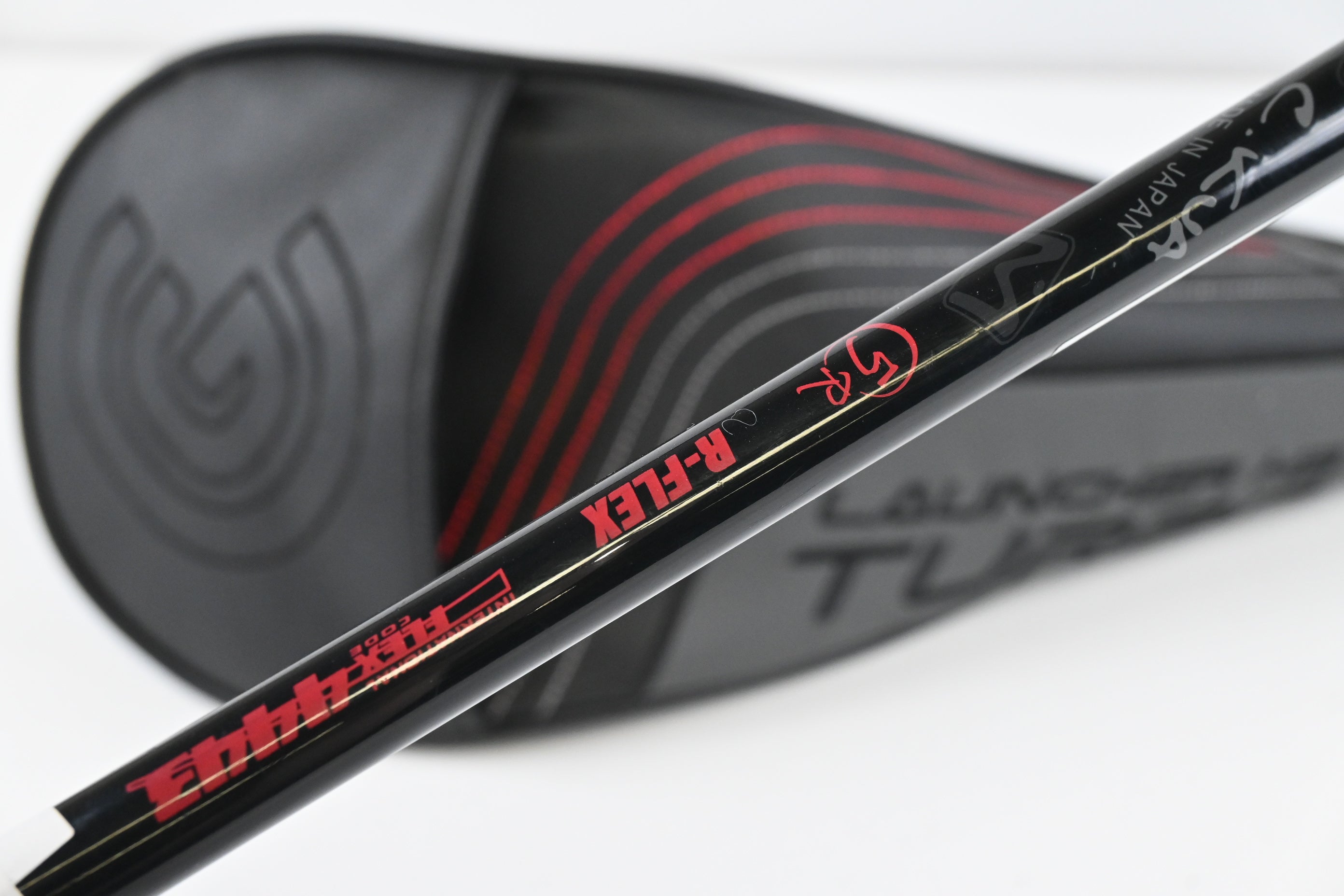 Cleveland Launcher HB Turbo Driver / 10.5 Degree / Regular Flex Miyazaki C.Kua 5