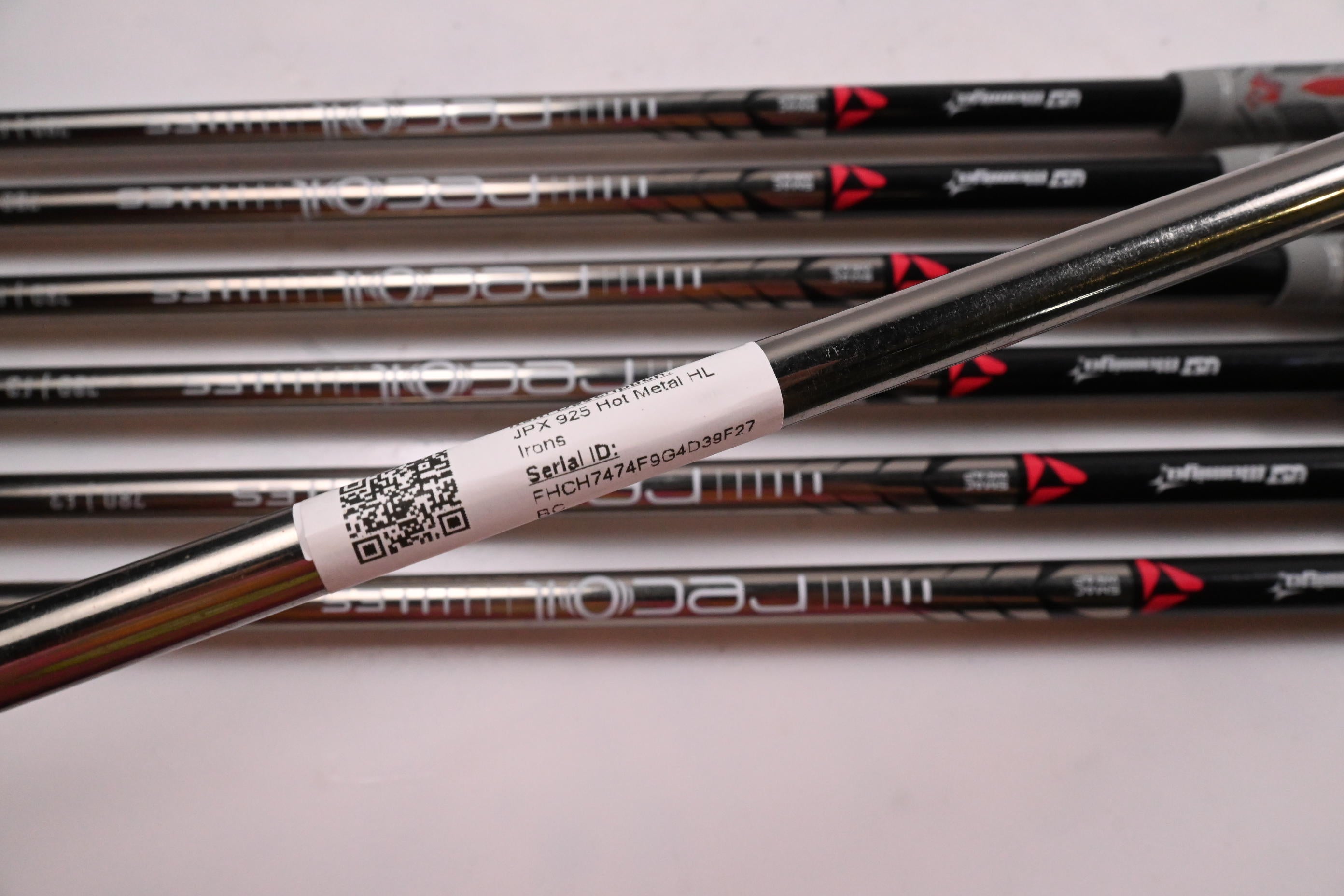Mizuno JPX 925 Hot Metal HL Irons / 5-PW+GW / Regular Flex UST Recoil ES 780