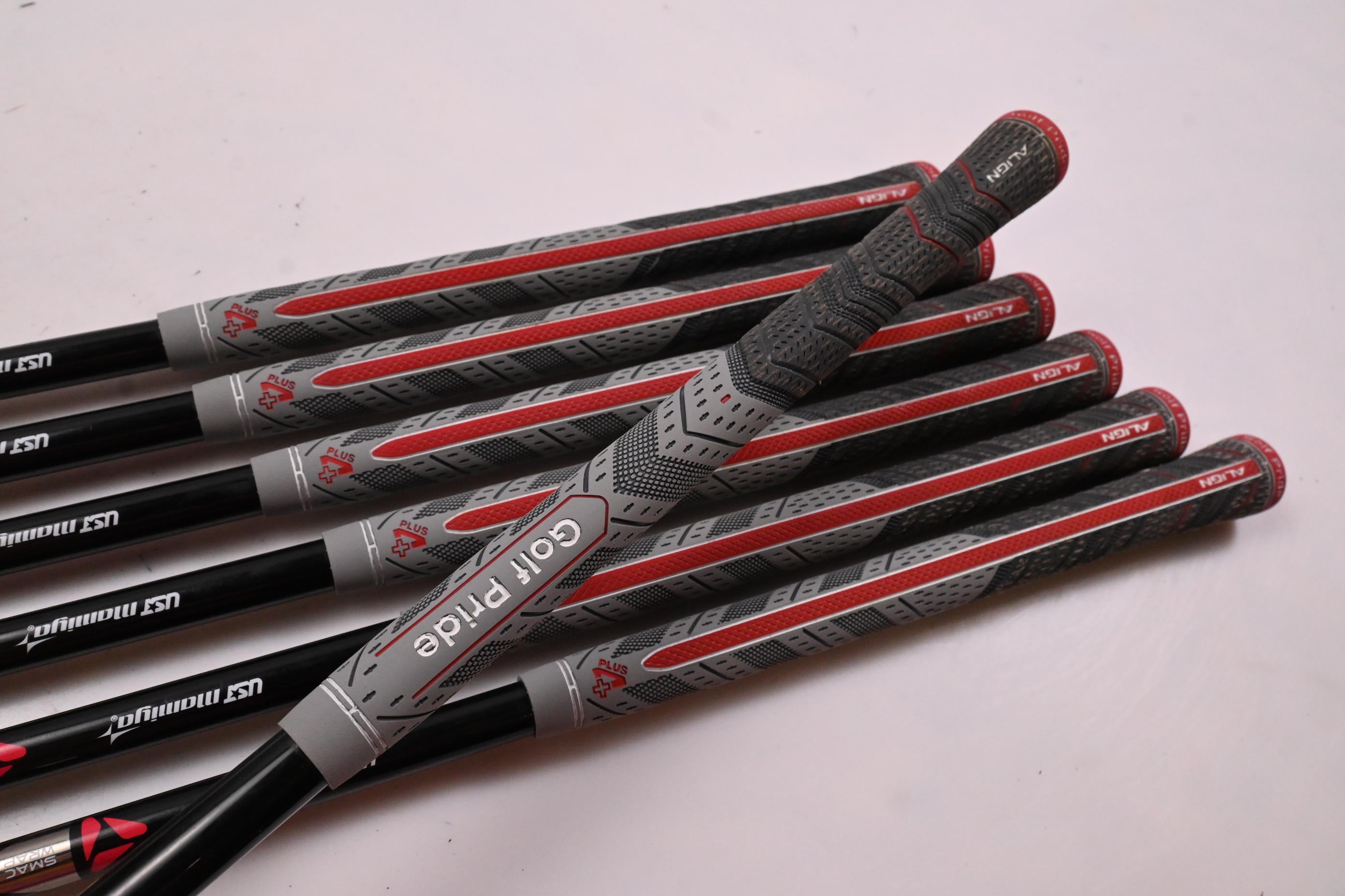 Mizuno JPX 925 Hot Metal HL Irons / 5-PW+GW / Regular Flex UST Recoil ES 780