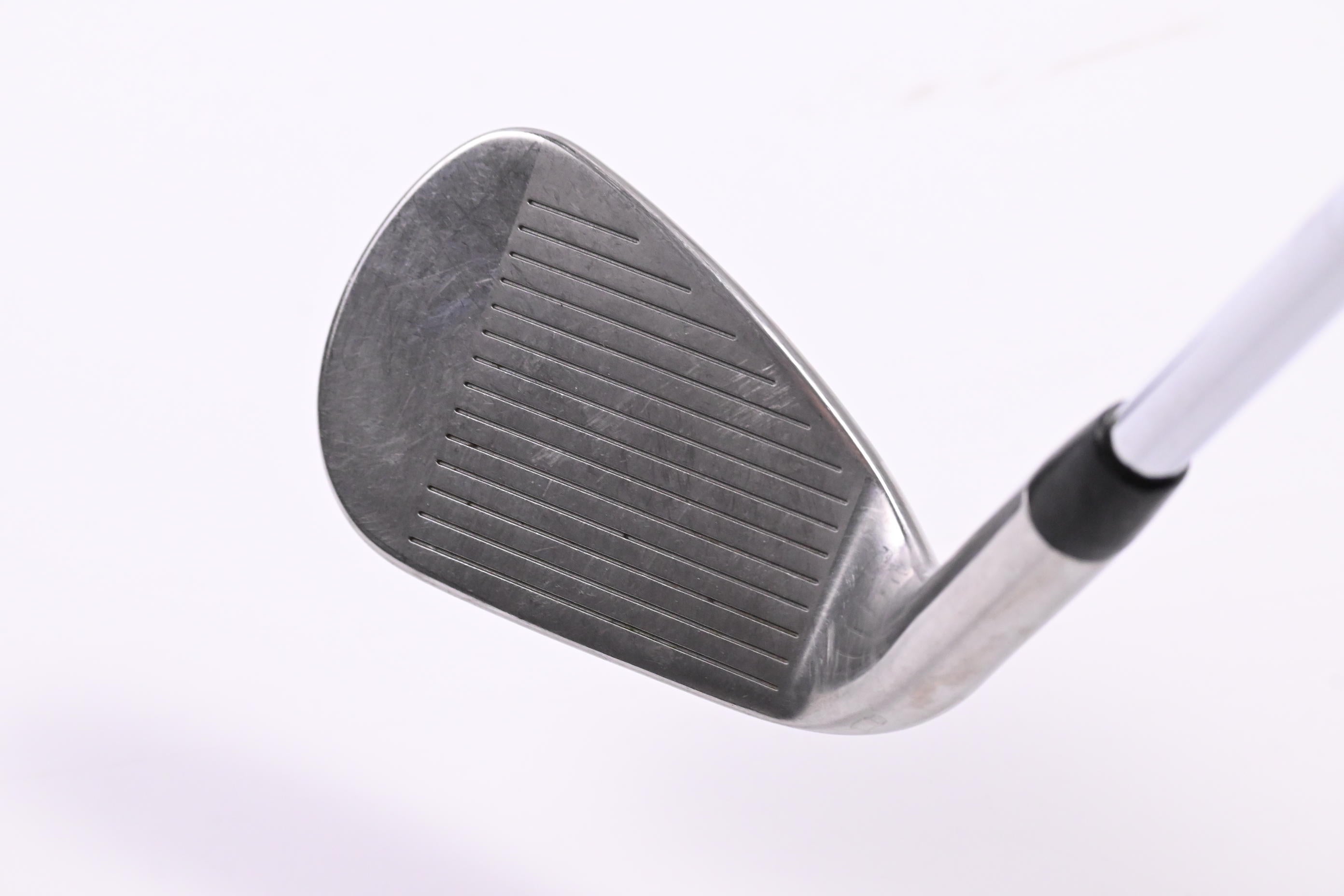 Titleist 718 AP1 Gap Wedge / 48 Degree / Regular Flex AMT Black R300 Shaft