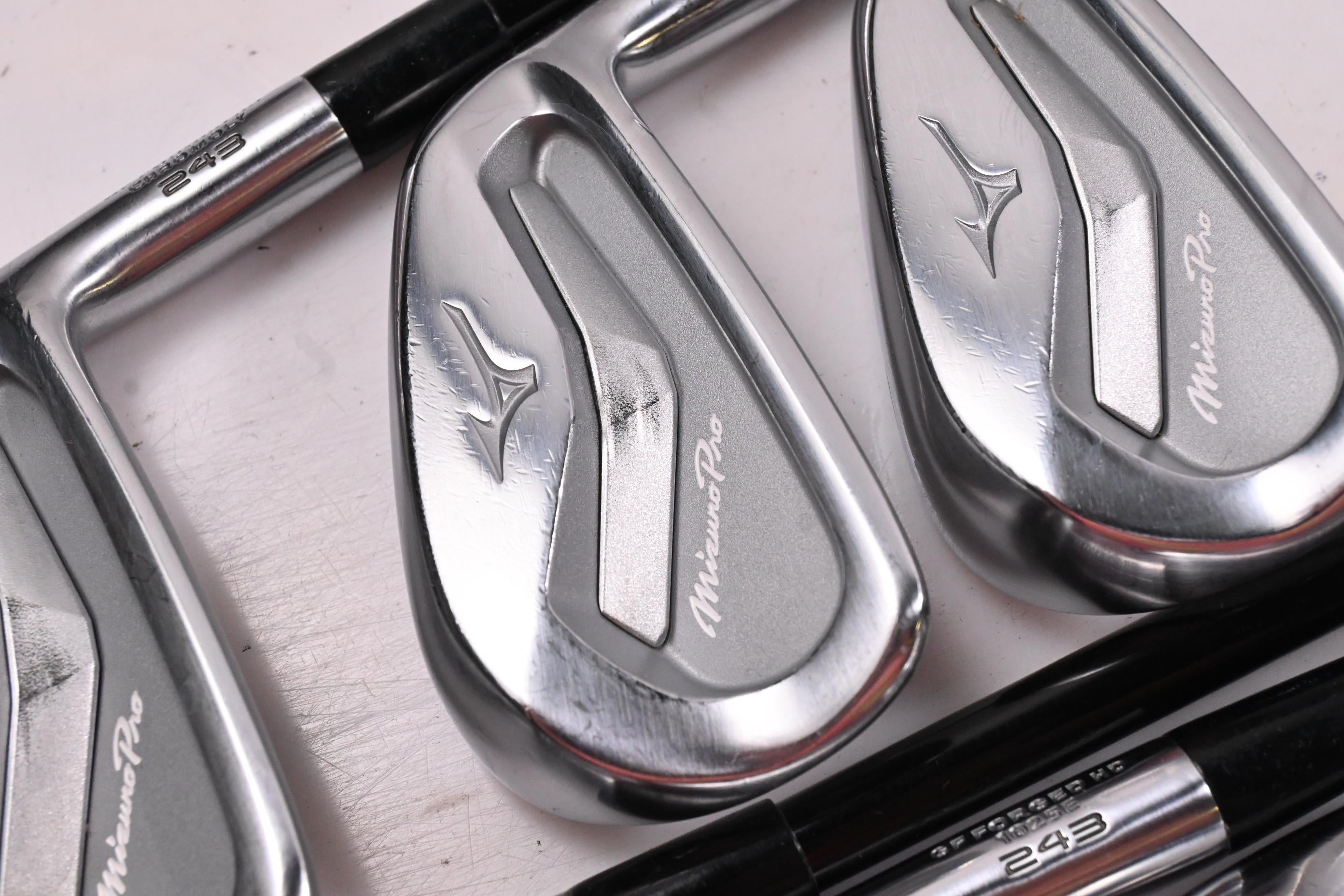 Mizuno Pro 243 Irons / 5-PW+GW / Stiff Flex MMT 85 Shafts