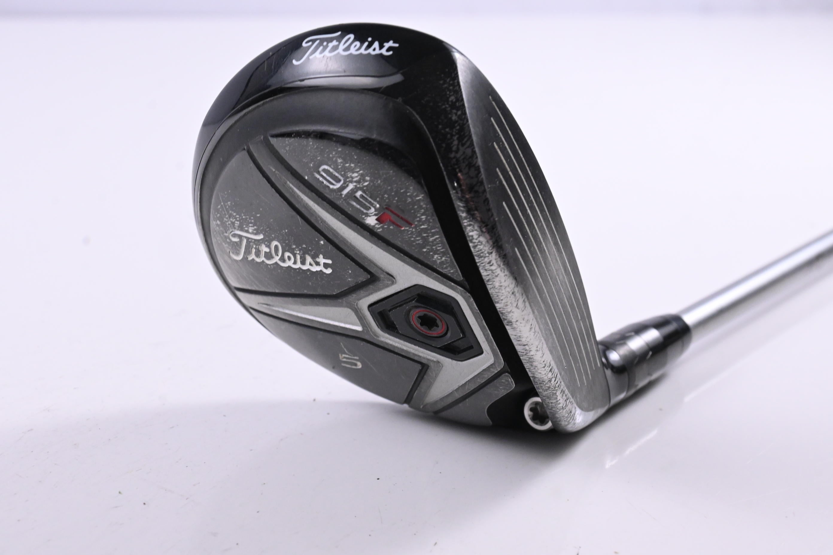 Titleist 915 F #5 Wood / 18 Degree / Regular Flex Diamana Red M+ 60 Shaft