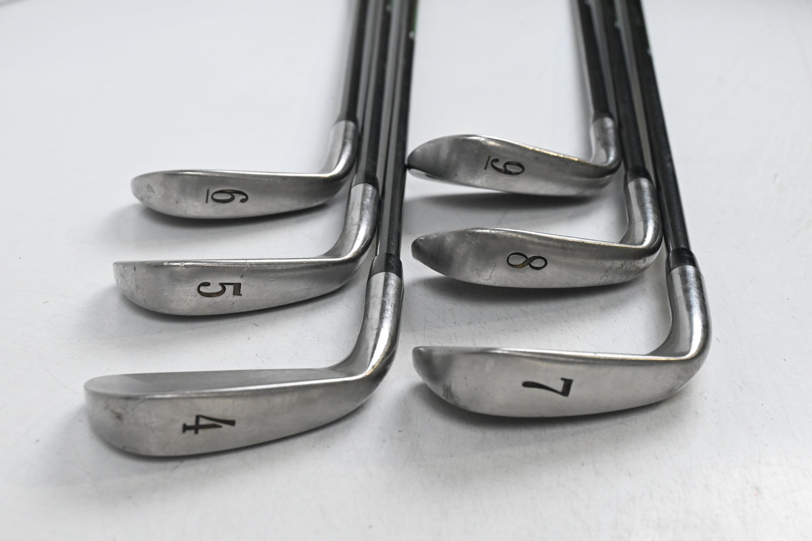 Titleist DCI 981 SL Irons / 4-9i / Regular Flex Titleist Ultralite Shafts
