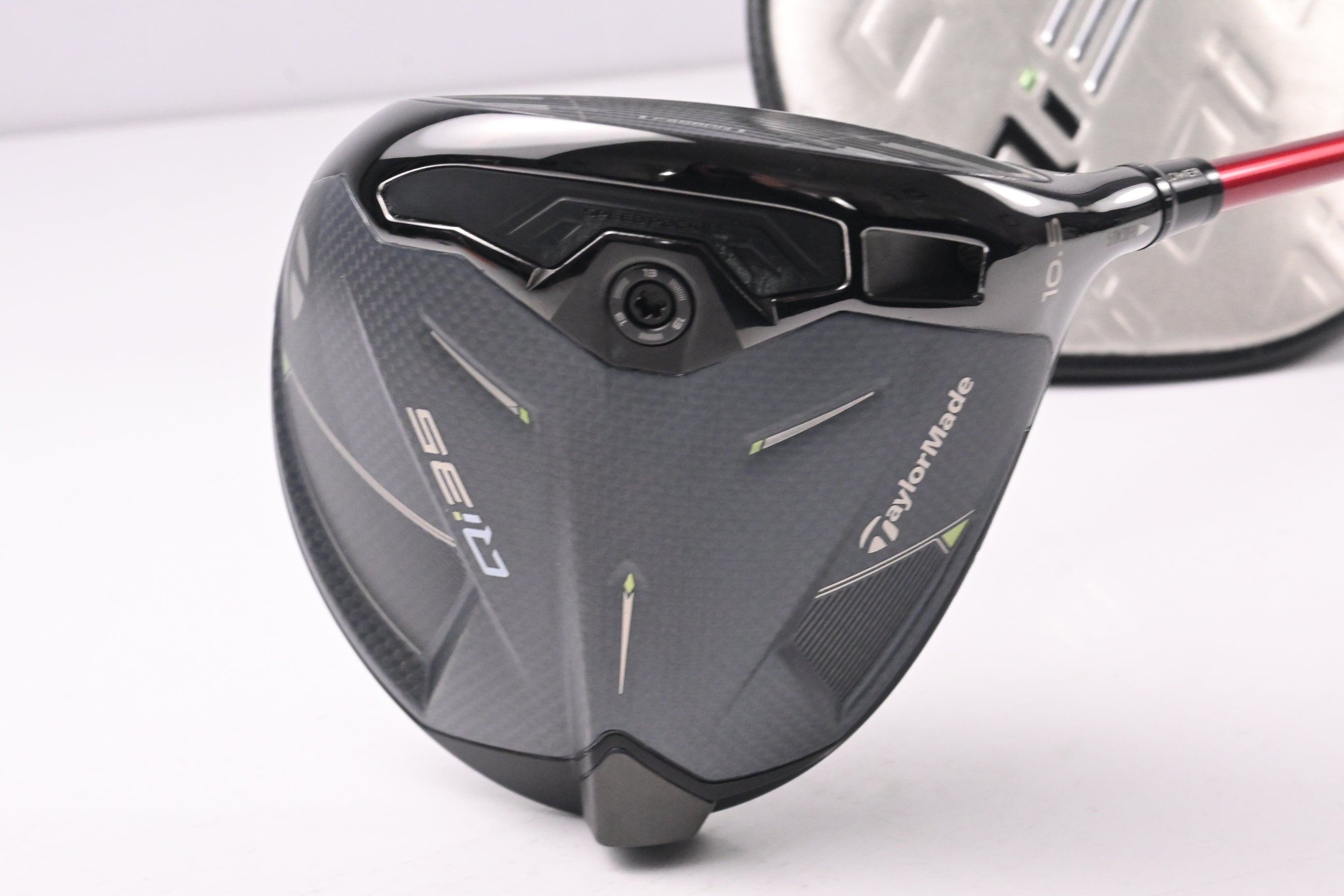 Taylormade Qi35 Driver / 10.5 Degree / Regular Flex Speeder NX 50 Shaft
