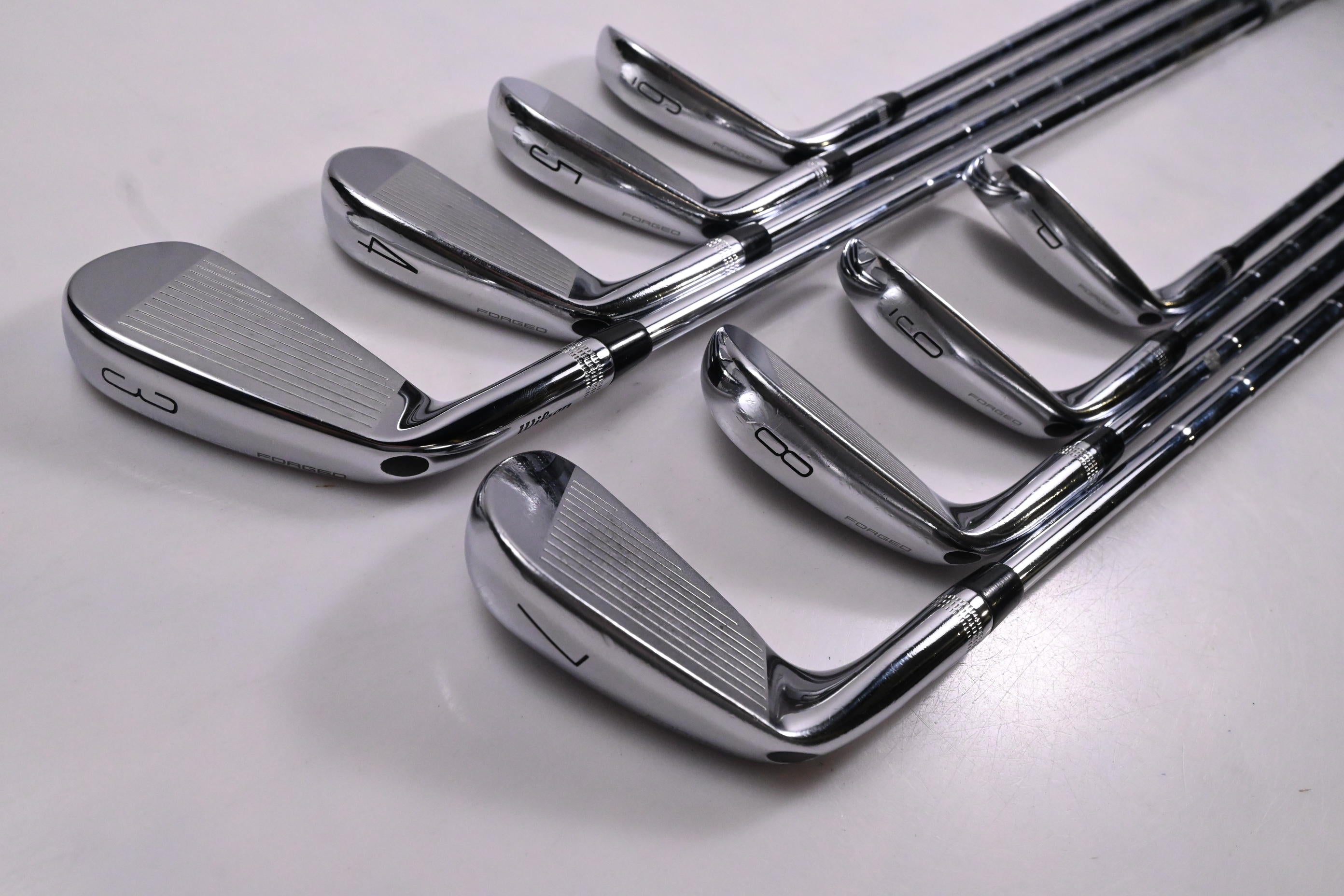 Wilson Staff Model 2024 CB Irons / 3-PW / X-Flex Dynamic Gold MID 115 Shafts