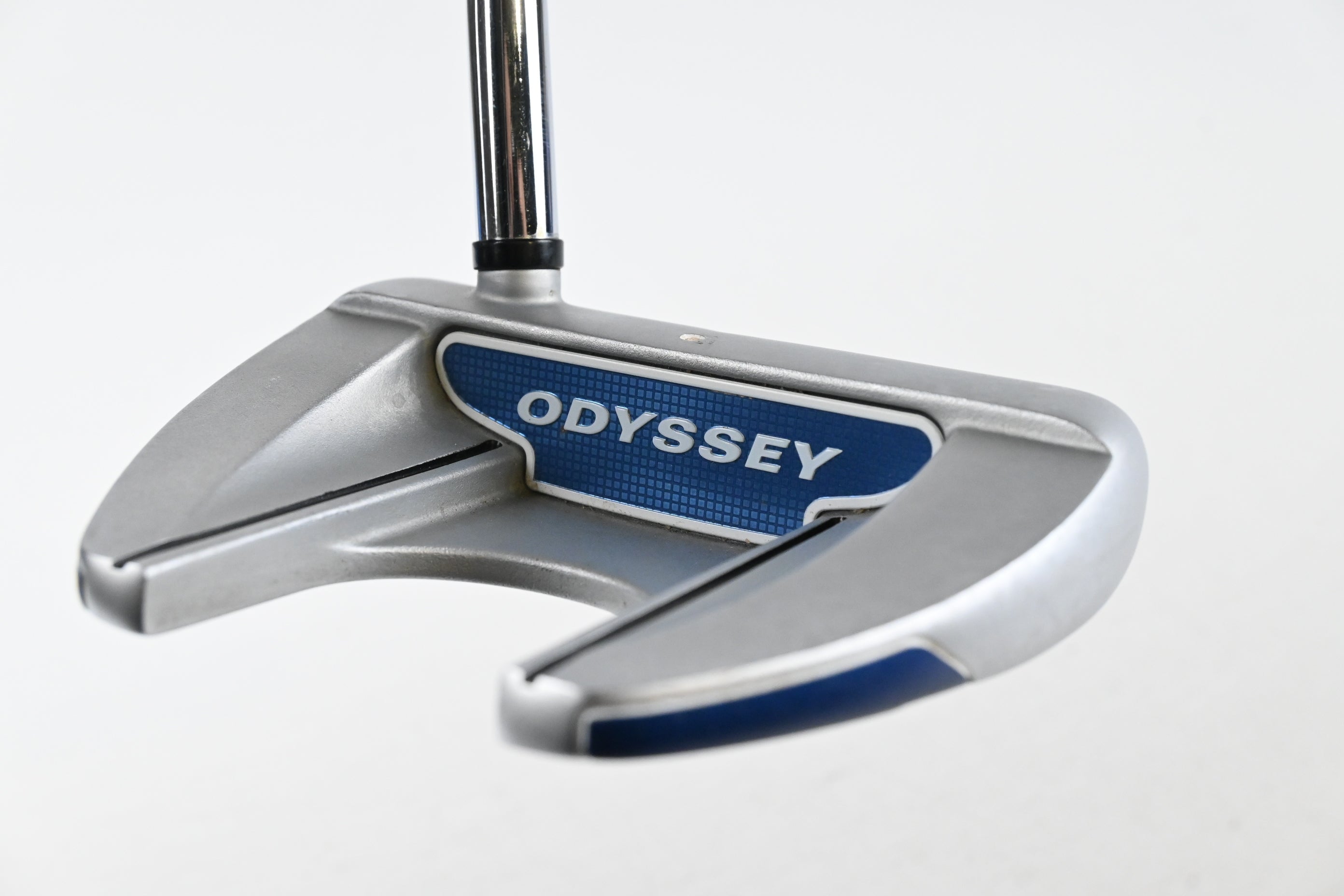 Odyssey White Hot RX V-Line Fang Putter / 34 Inch