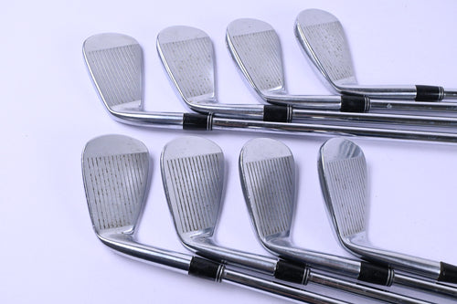 Cobra AMP Cell Pro Irons / 4-PW+GW / Stiff Flex Dynamic Gold Shafts