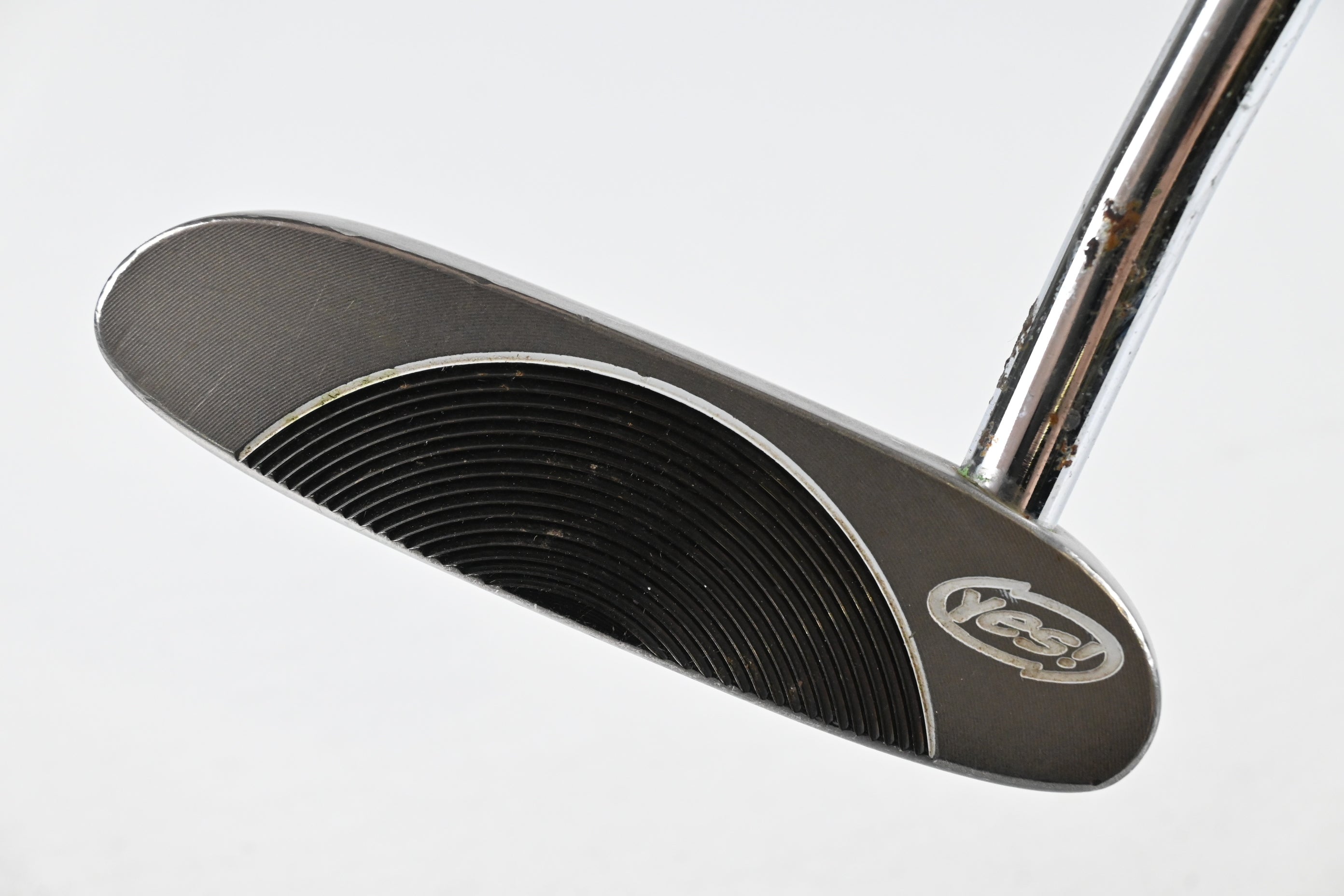 Yes! C-Groove Victoria Putter / 33 Inch