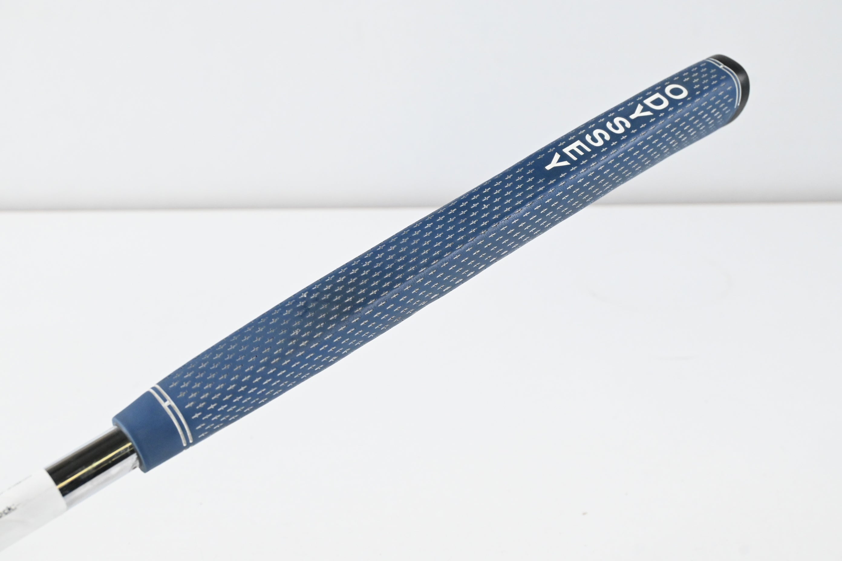 Odyssey White Hot RX V-Line Fang Putter / 34 Inch