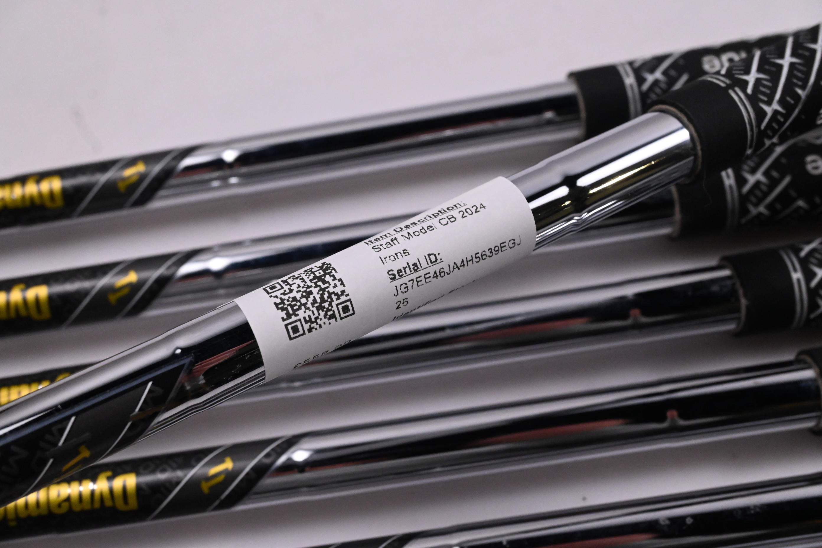 Wilson Staff Model 2024 CB Irons / 3-PW / X-Flex Dynamic Gold MID 115 Shafts