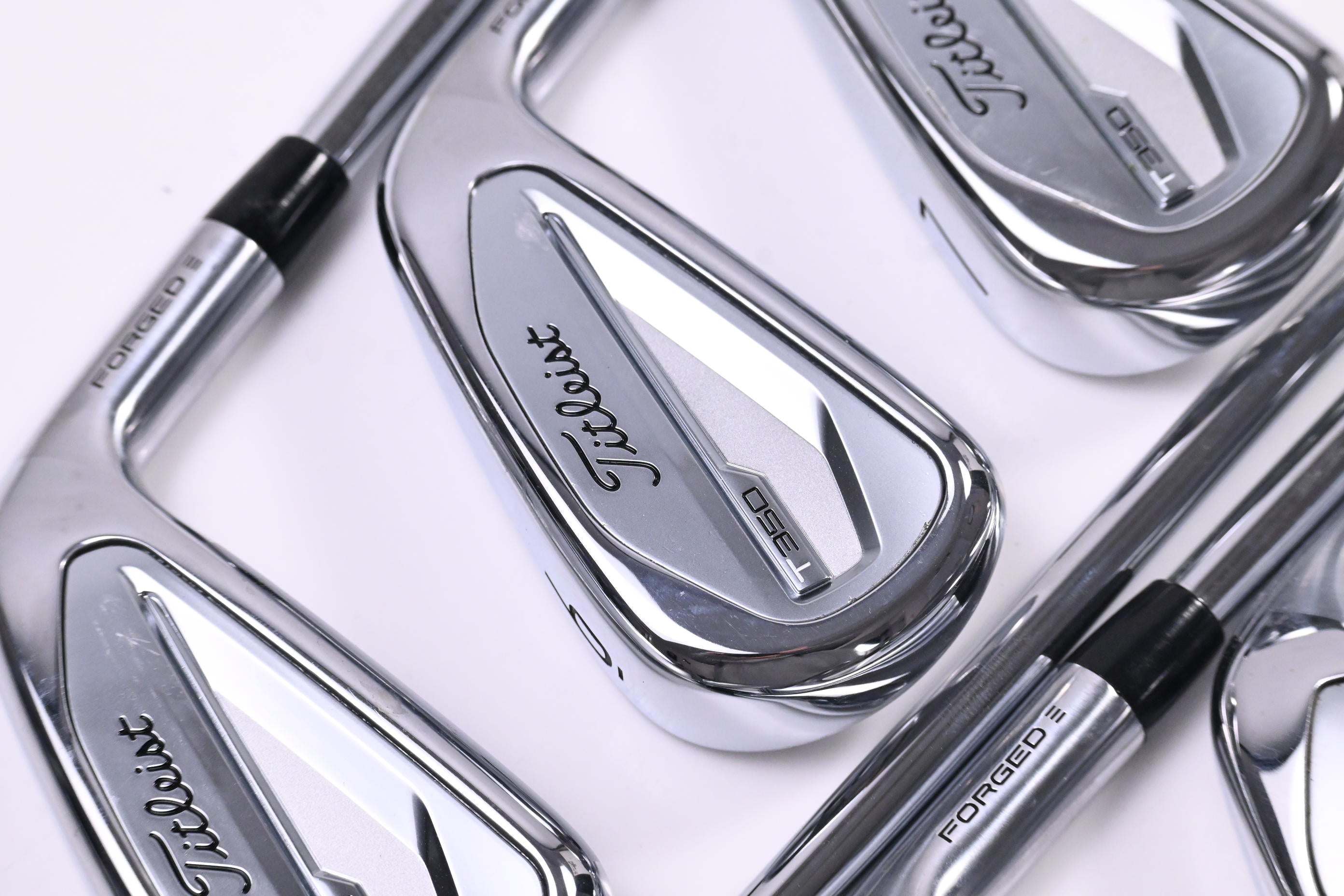 Titleist T350 2023 Irons / 5-PW+48° / Regular Flex AMT Red R300 Shafts