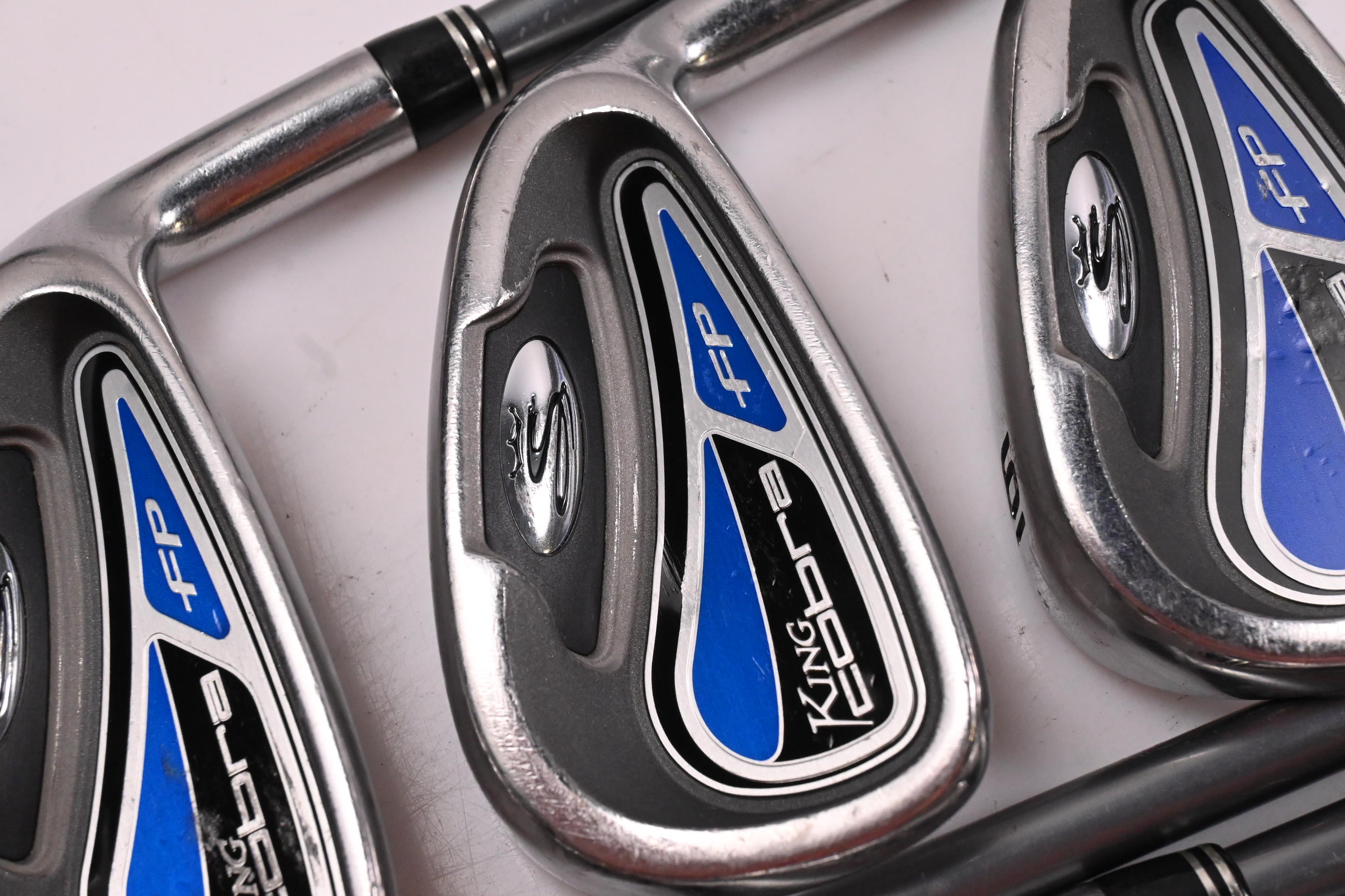 Cobra FP Irons / 4-PW / Stiff Flex Aldila NV HL 70 Shafts