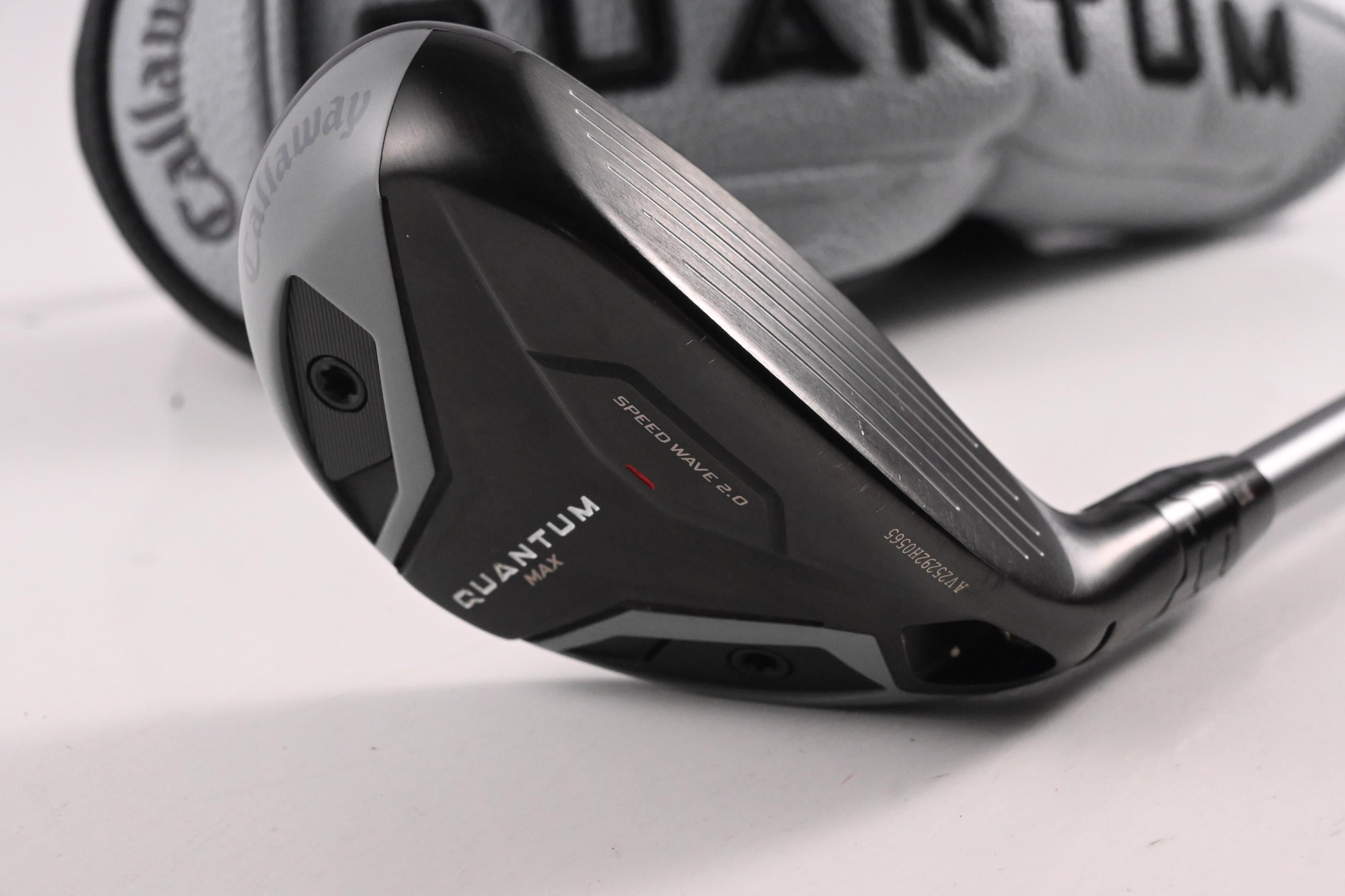 Callaway Quantum Max #3 Hybrid / 19 Degree / Regular Flex Denali Frost Silver 60