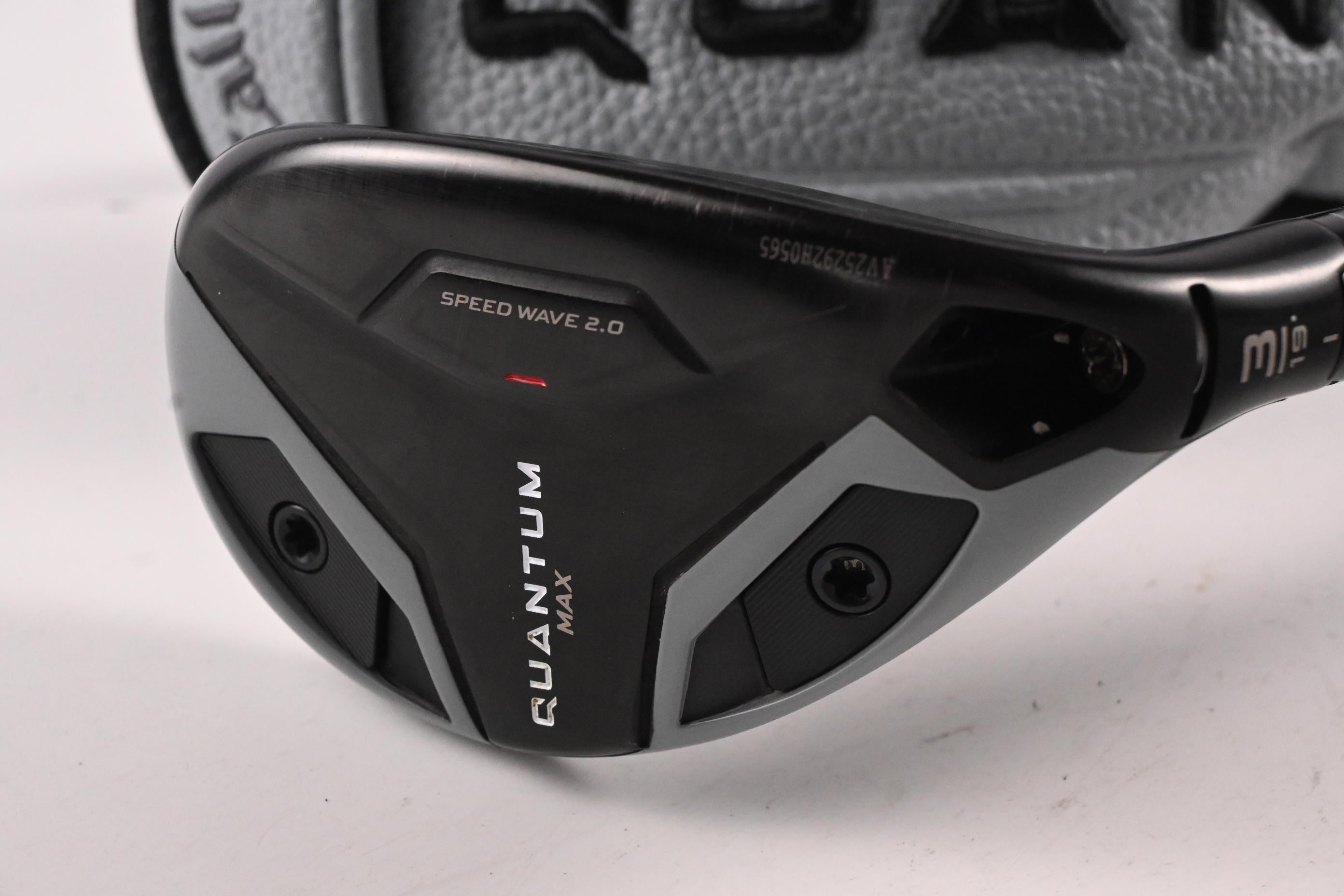 Callaway Quantum Max #3 Hybrid / 19 Degree / Regular Flex Denali Frost Silver 60