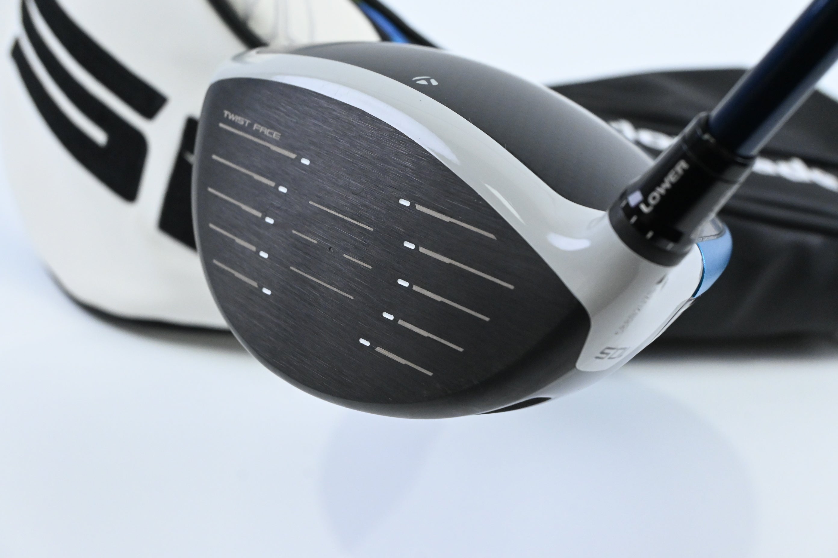 Taylormade SIM2 Max Driver / 10.5 Degree / Stiff Flex Fujikura Ventus Blue 5
