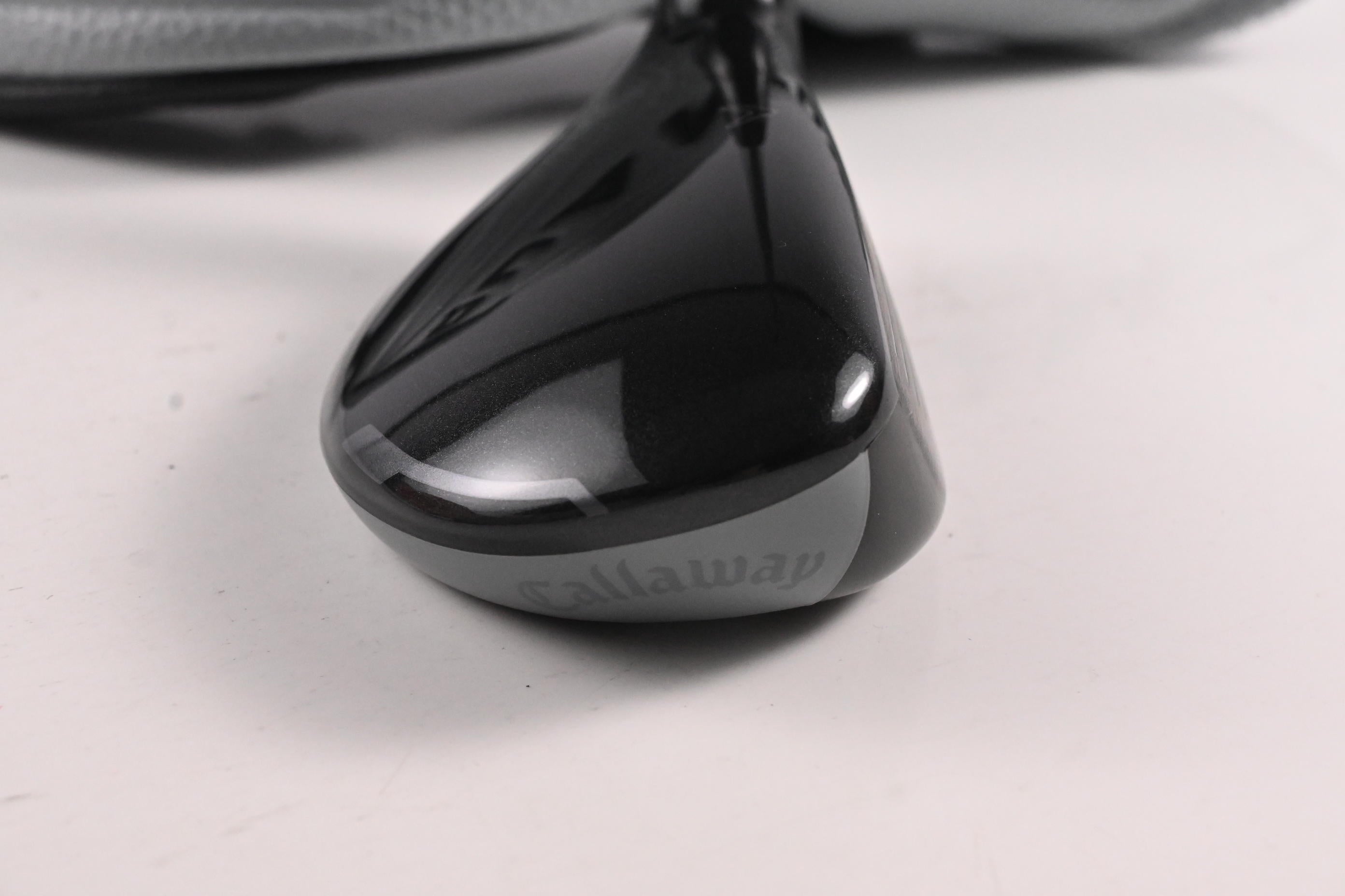 Callaway Quantum Max #3 Hybrid / 19 Degree / Regular Flex Denali Frost Silver 60