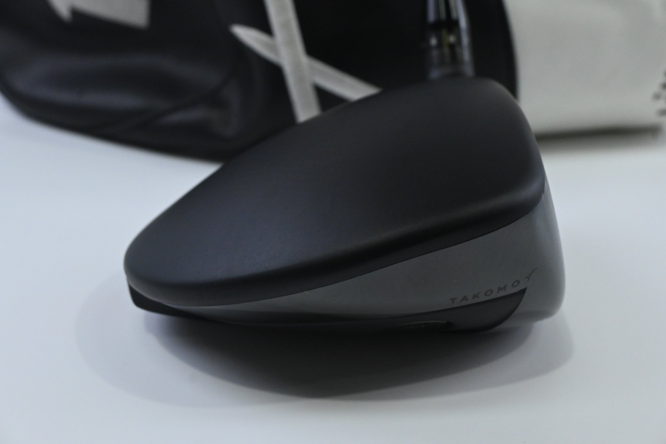 Takomo IGNIS D1 Driver / 10.5 Degree / Stiff Flex Fujikura Ventus Blue 5 Shaft