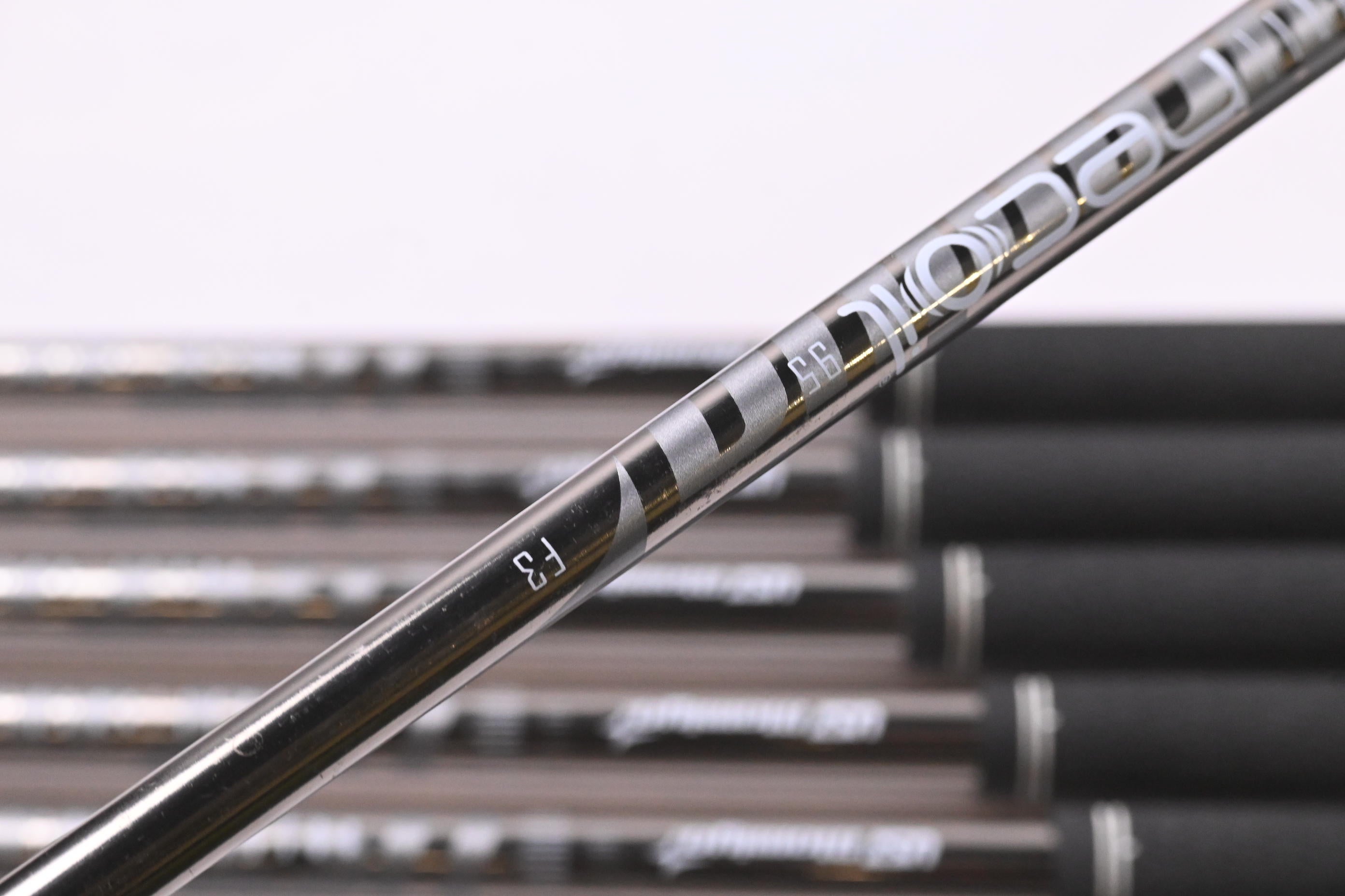 Mizuno JPX 923 Hot Metal Irons / 5-PW+GW+SW / Regular Flex UST Recoil 95