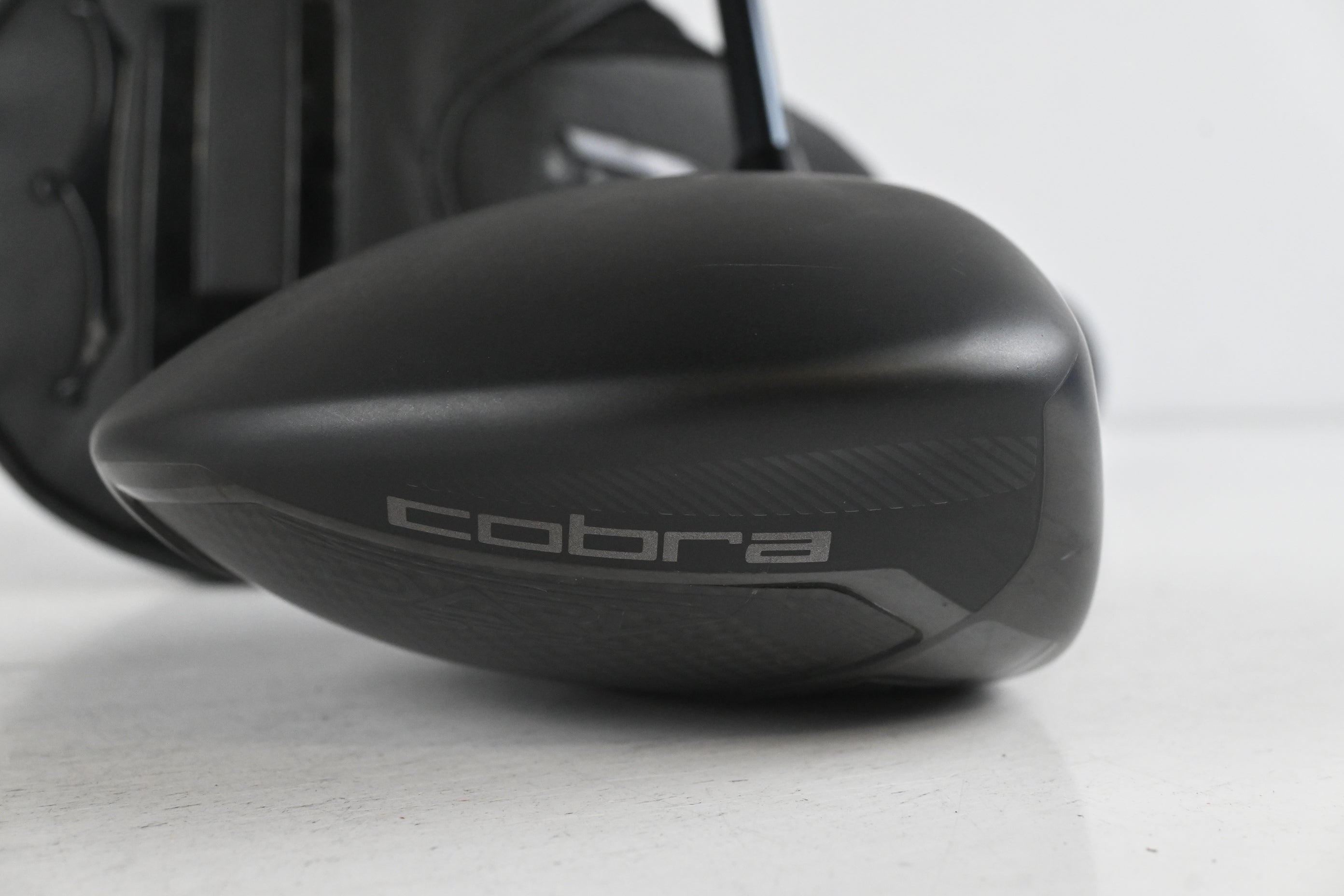 Cobra Darkspeed LS Driver / 9 Degree / Stiff Flex UST Mamiya Lin.Q M40X 6 Shaft