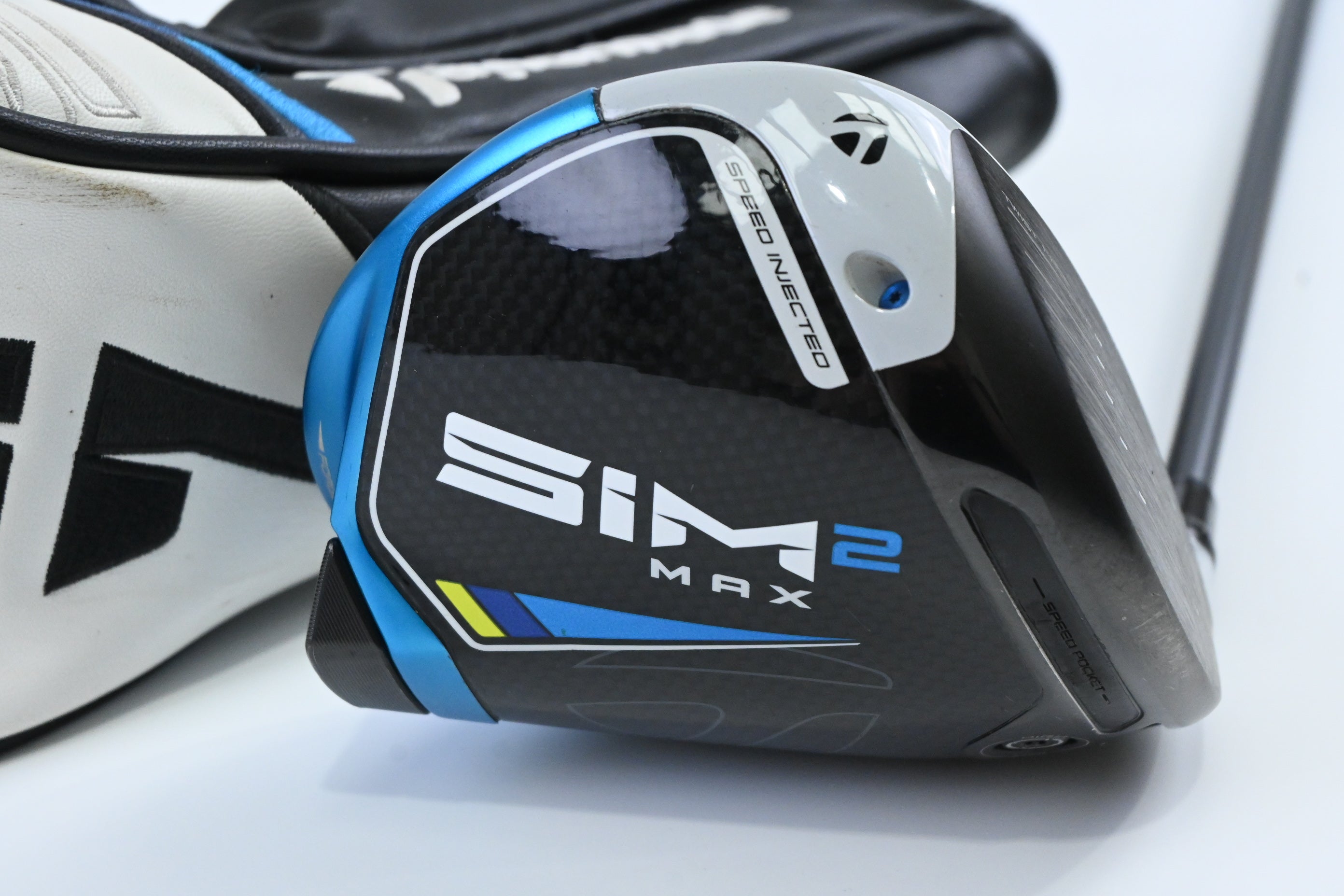 Taylormade SIM2 Max Driver / 10.5 Degree / X-Flex HZRDUS Smoke Yellow 60 Shaft