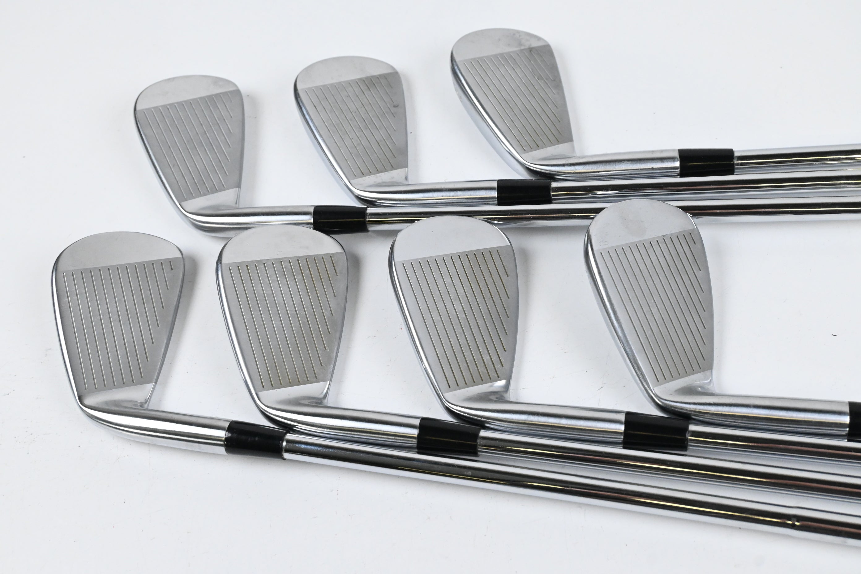 Mizuno Pro 245 Irons / 4-PW / Regular Flex Dynamic Gold R300 Shafts