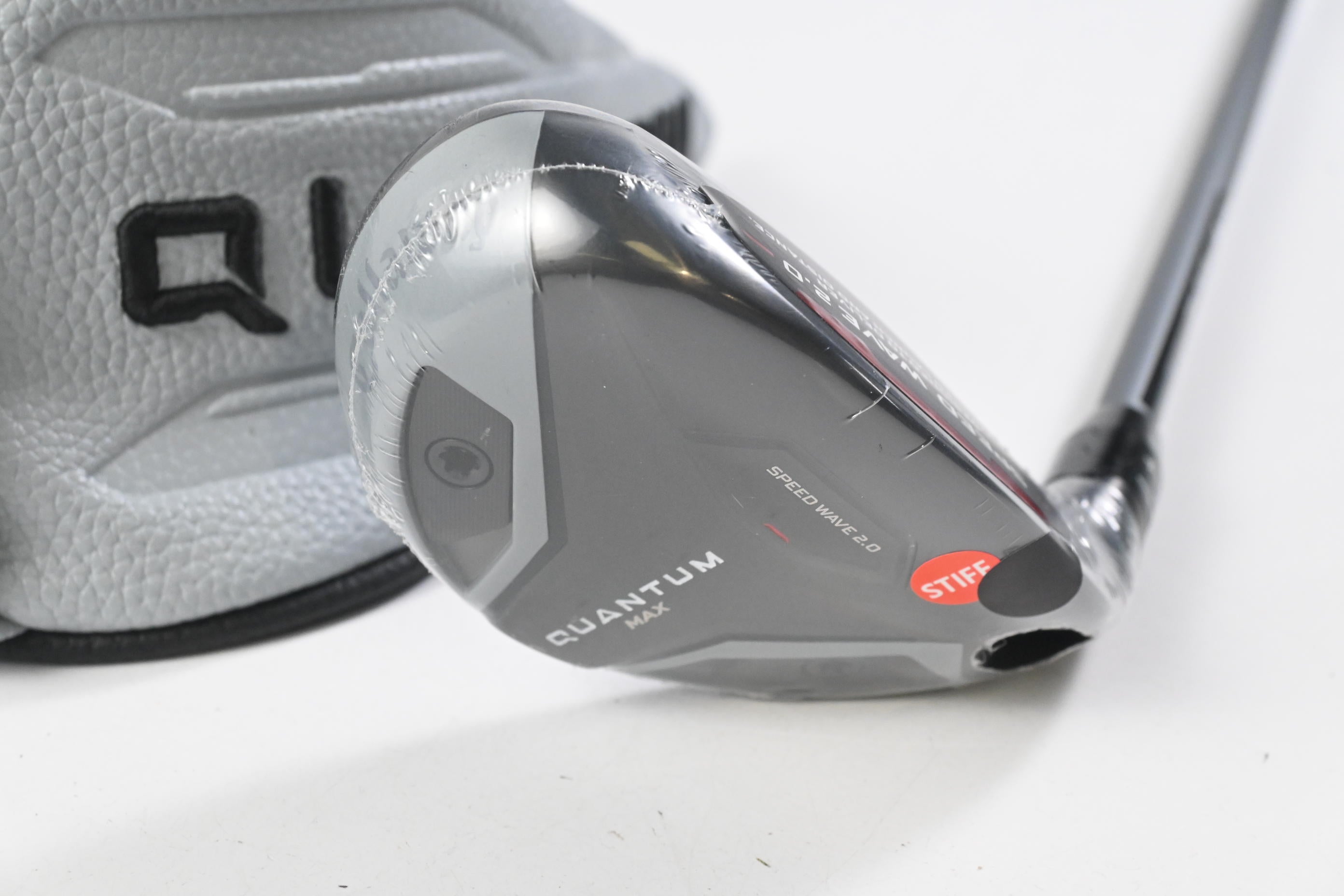 Callaway Quantum Max #4 Hybrid / 21 Degree / Stiff Flex Denali Frost Silver 70
