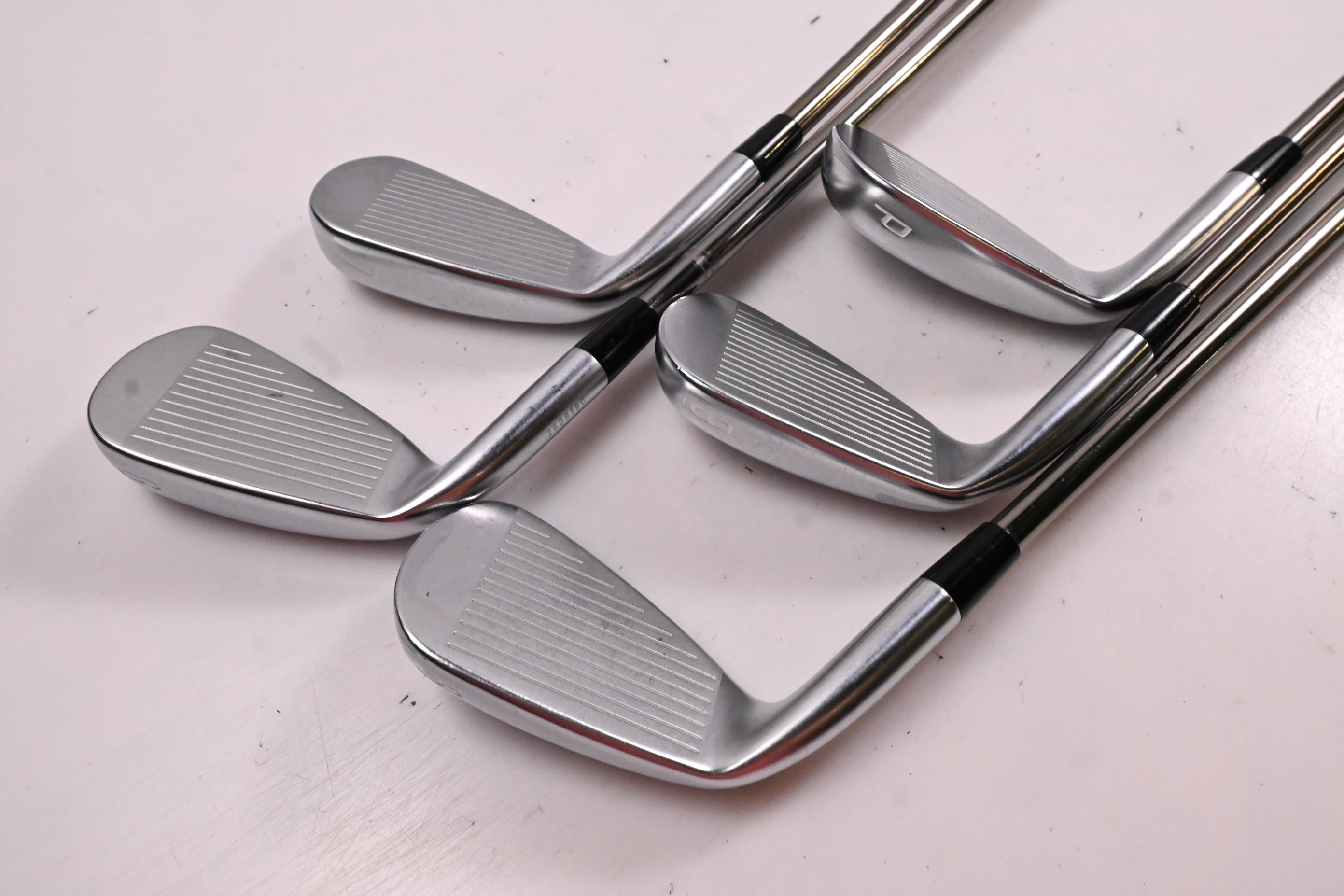 Mizuno JPX 919 Hot Metal Irons / 6-PW / Regular Flex UST Recoil ESX 460 Shafts