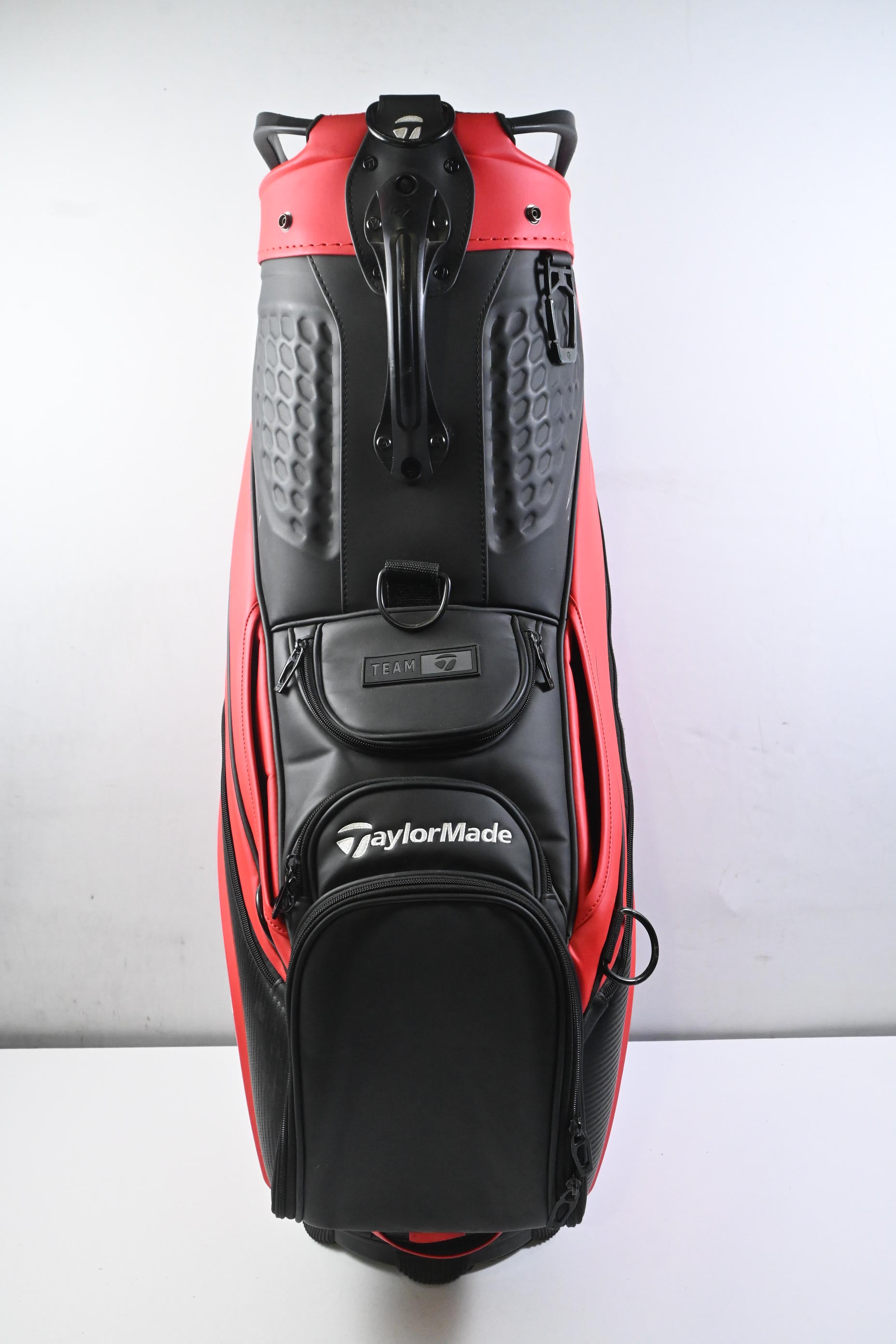 Taylormade Stealth Tour Bag / 6-Way Divider / Red & Black