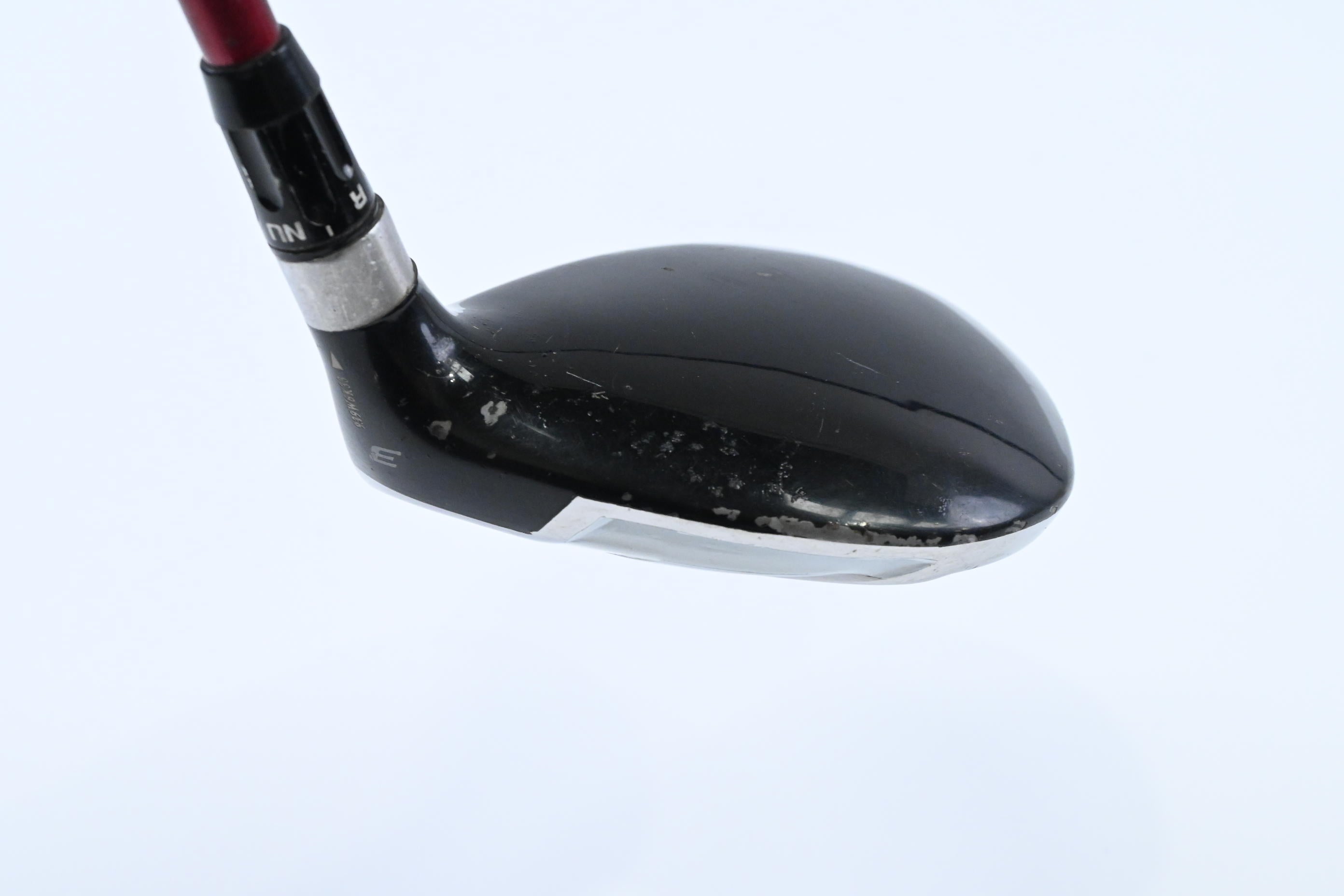 Taylormade R9 #3 Wood / 15 Degree / Regular Flex Fujikura Motore 65 Shaft