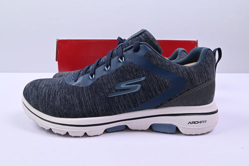 Ladies Skechers Go Golf Walk 5 Golf Shoes / UK Size 4 / Navy & White