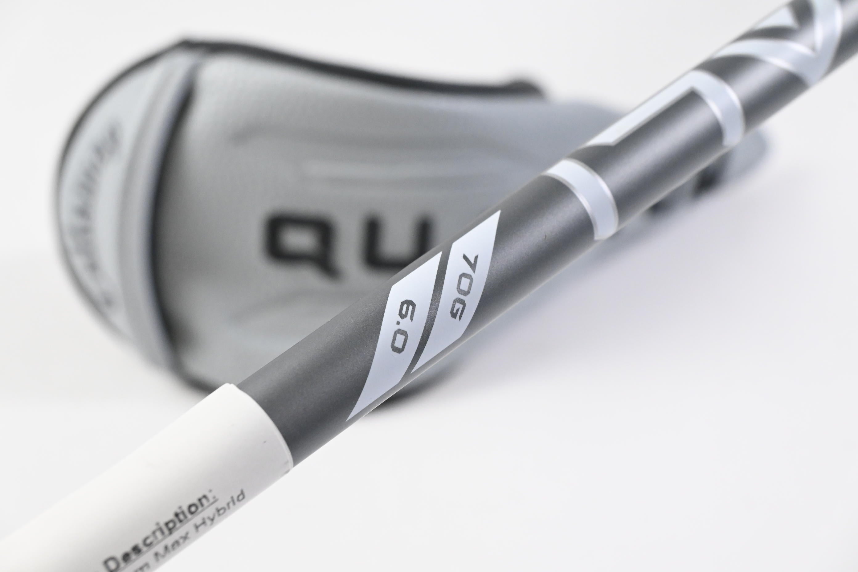 Callaway Quantum Max #4 Hybrid / 21 Degree / Stiff Flex Denali Frost Silver 70
