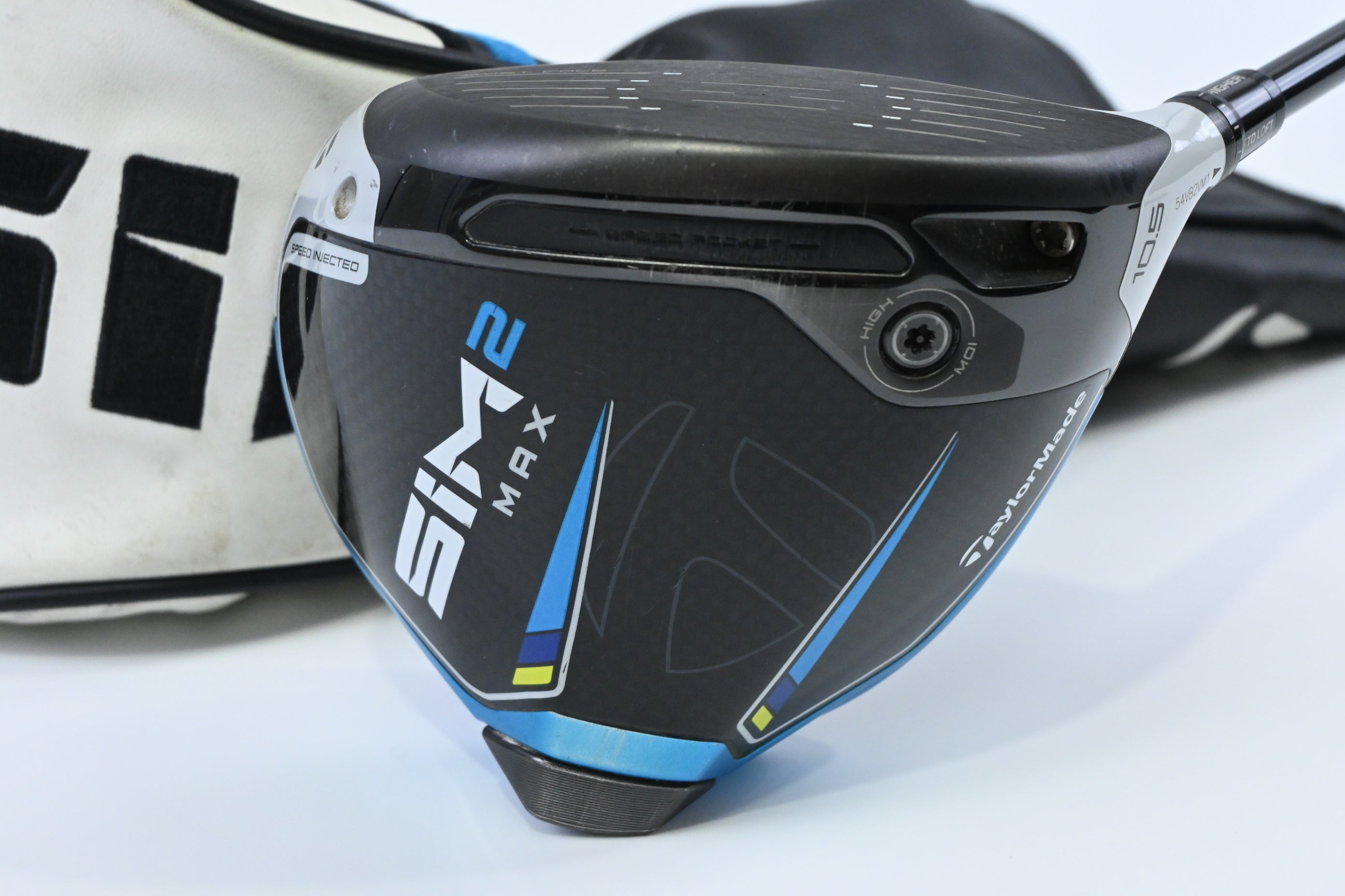 Taylormade SIM2 Max Driver / 10.5 Degree / Stiff Flex Kai'li Red 60 Shaft