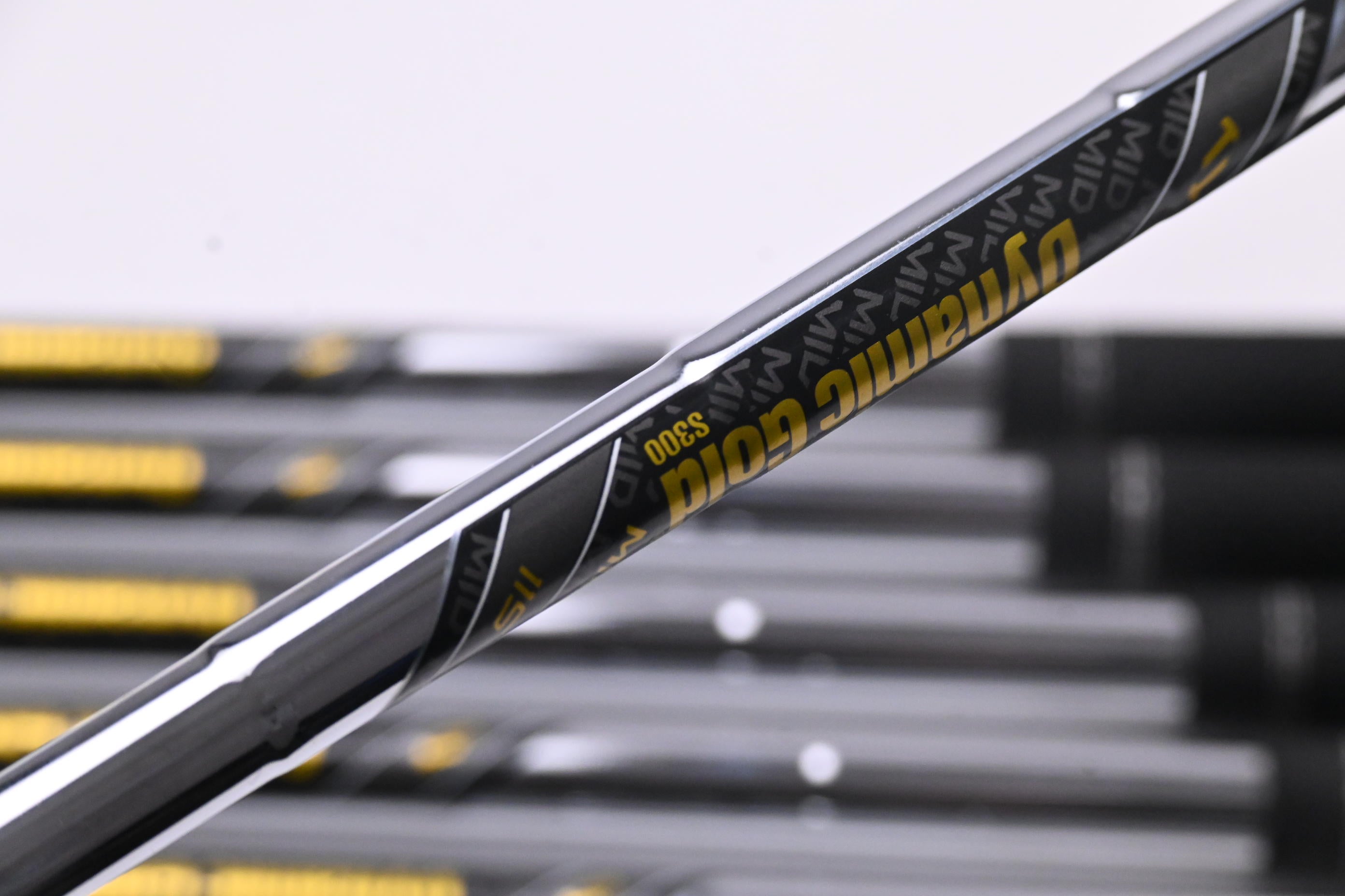 Callaway Apex Ai150 Irons / 4-PW / Stiff Flex Dynamic Gold Mid 115 S300 Shafts
