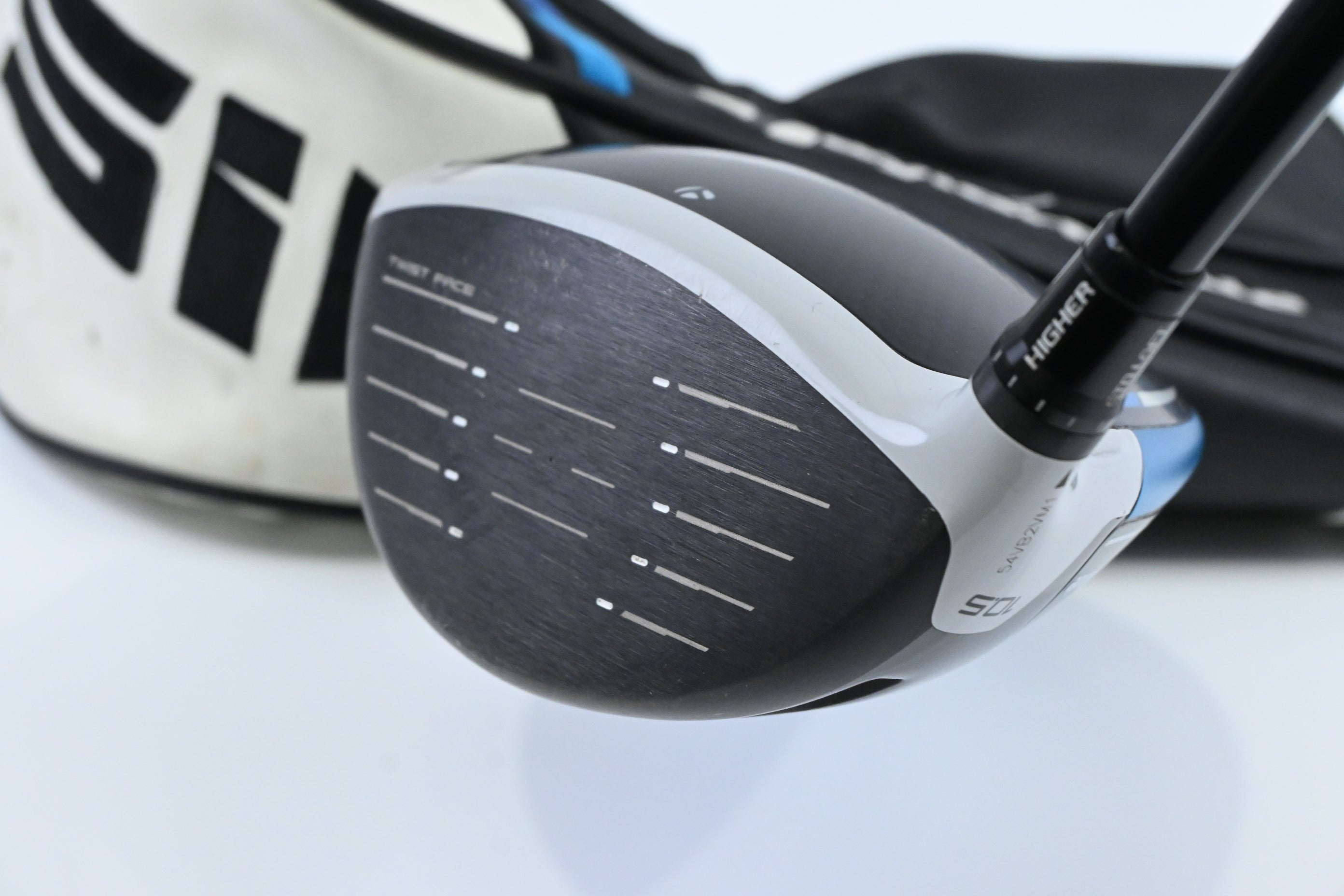 Taylormade SIM2 Max Driver / 10.5 Degree / Stiff Flex Kai'li Red 60 Shaft