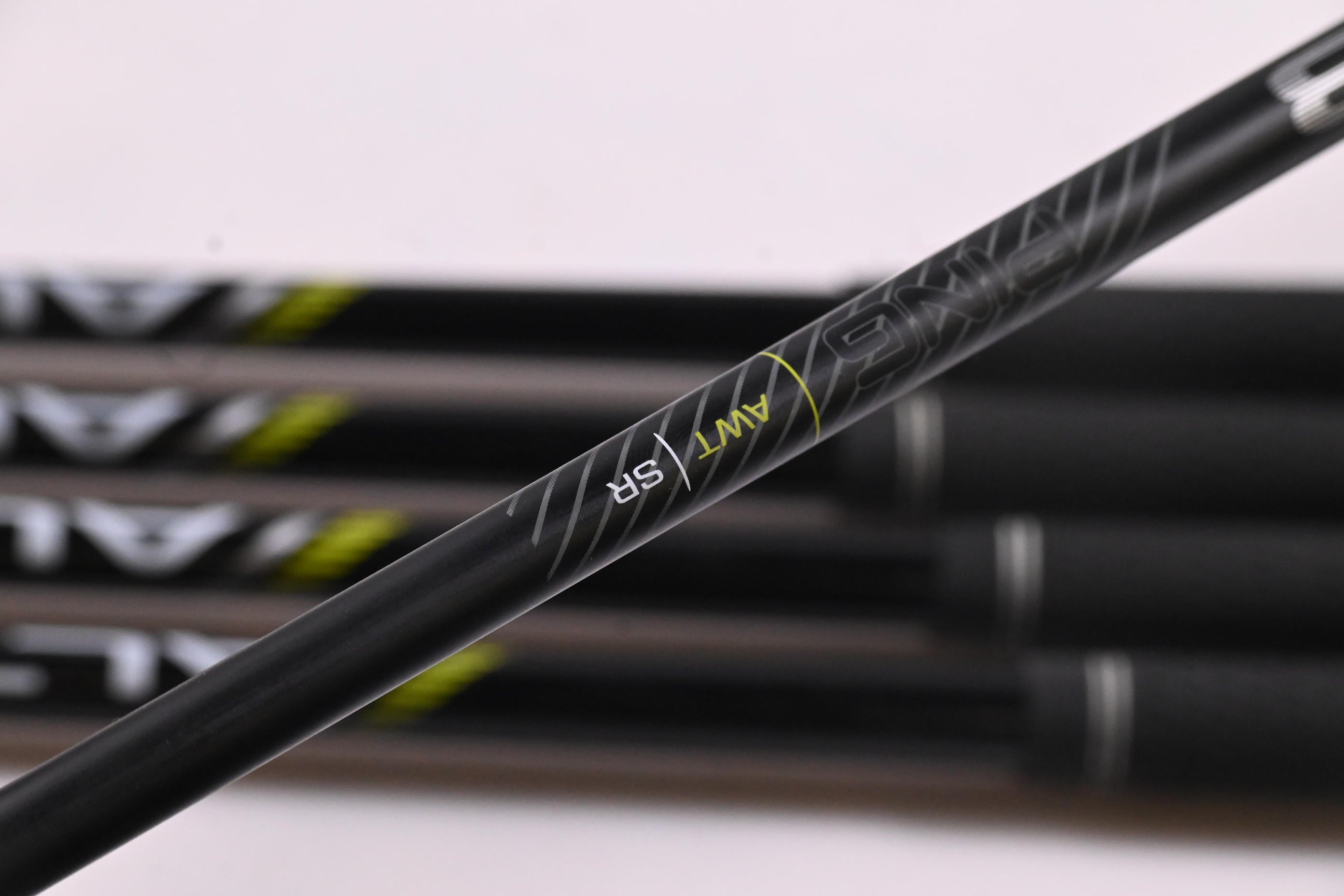Ping G730 Irons / 7-PW+GW / Green Dot / Senior Flex Ping Alta CB Black Shafts