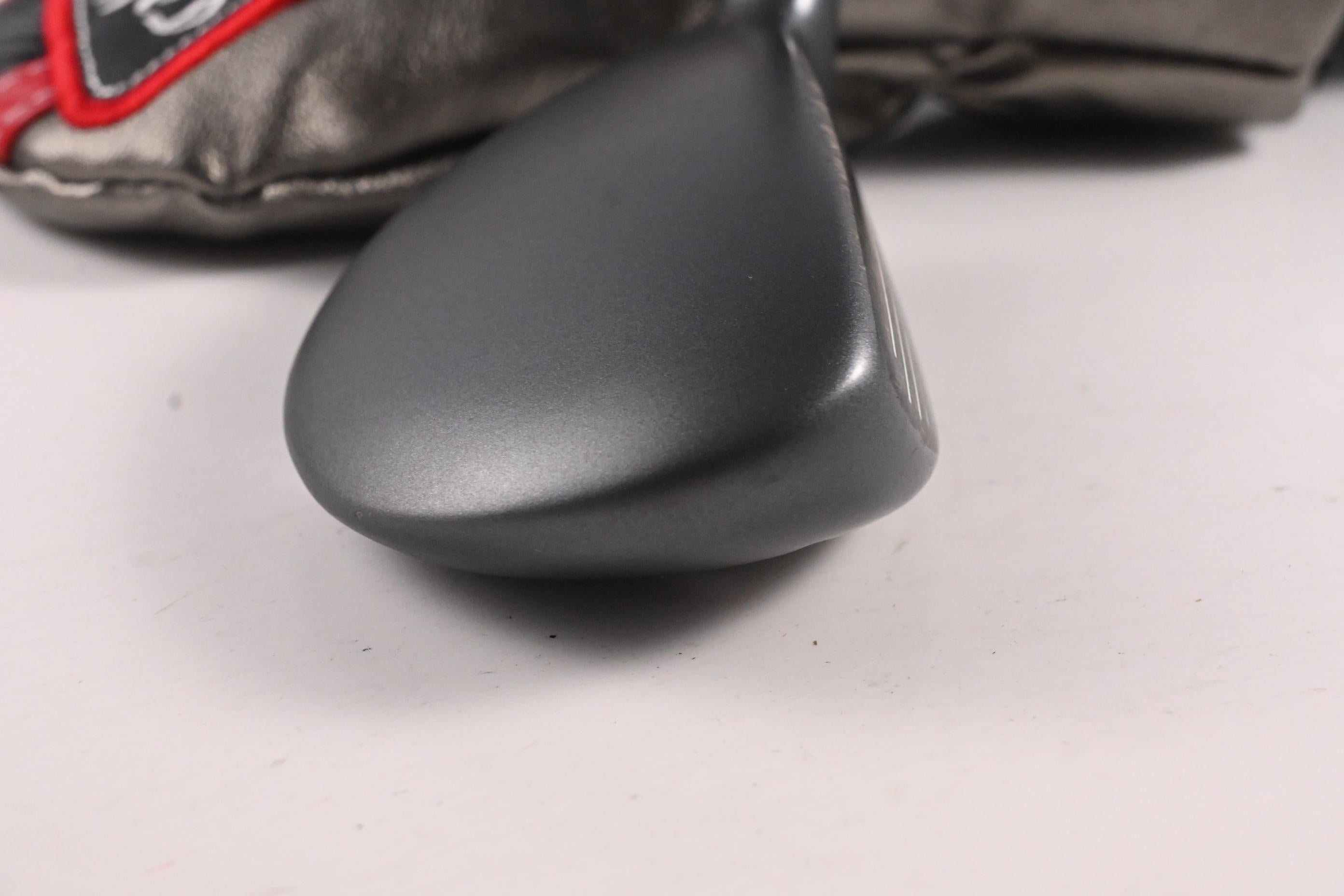 Callaway X Hot #3 Hybrid / 19 Degree / Regular Flex Project X PXV Red Shaft